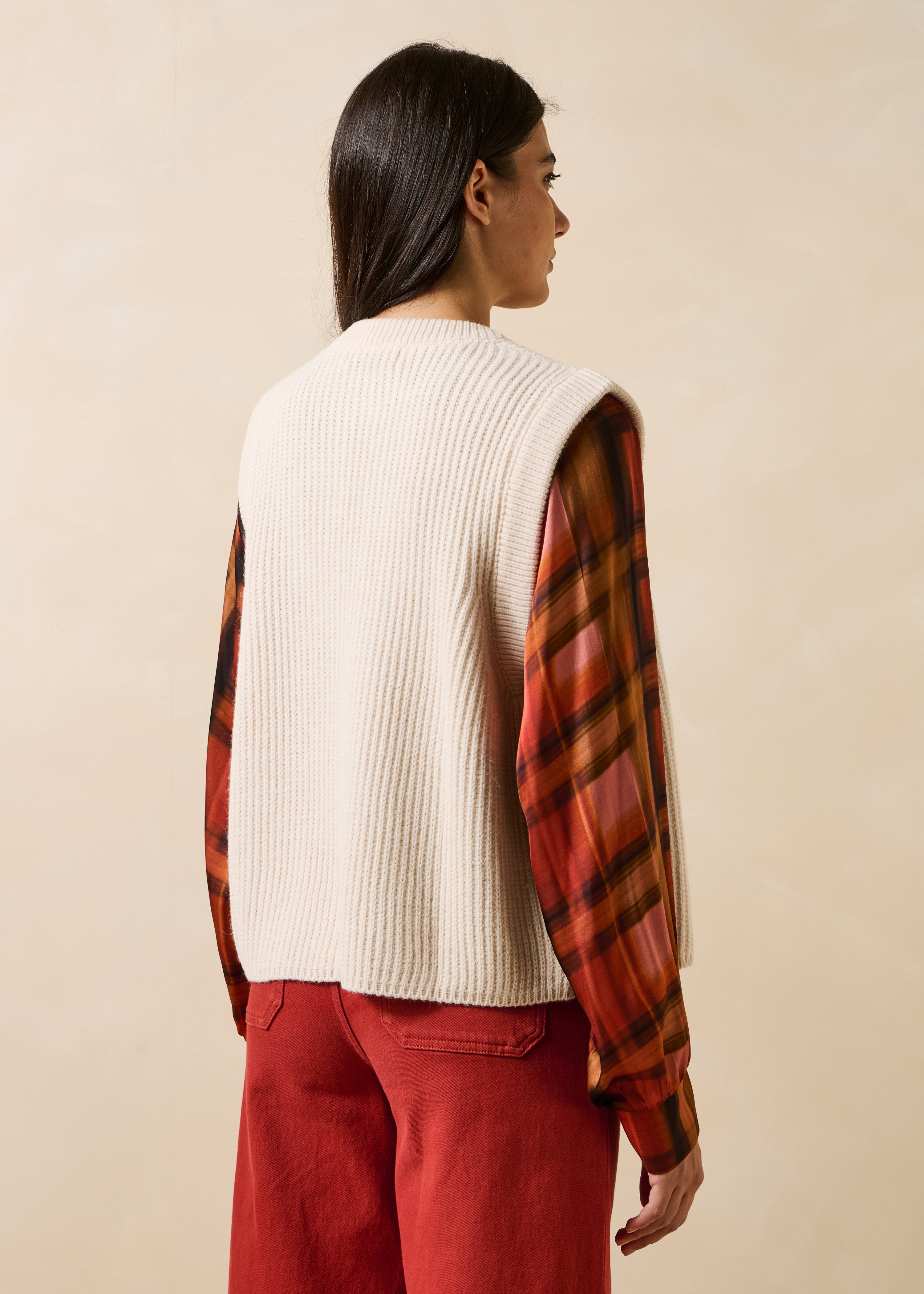 la-f-e-marabout-e-galardi-strickweste-ecru-rmellos-zopfmuster image 3