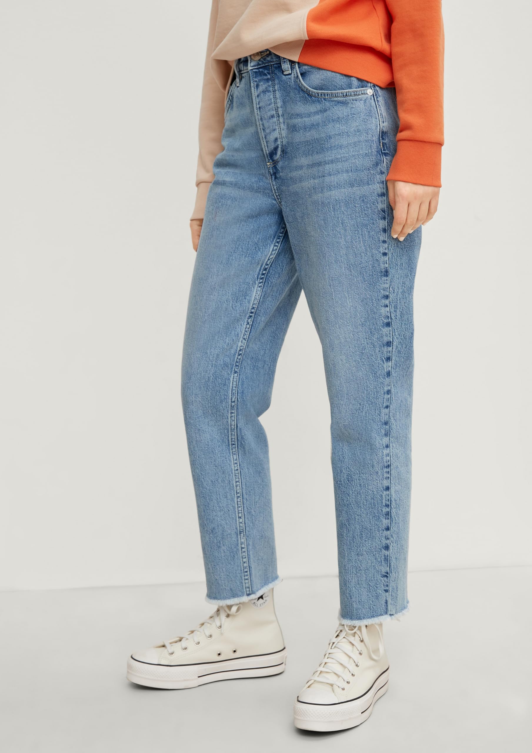 comma-freizeithose-damen-jeans-ausgestelltes-bein image 3