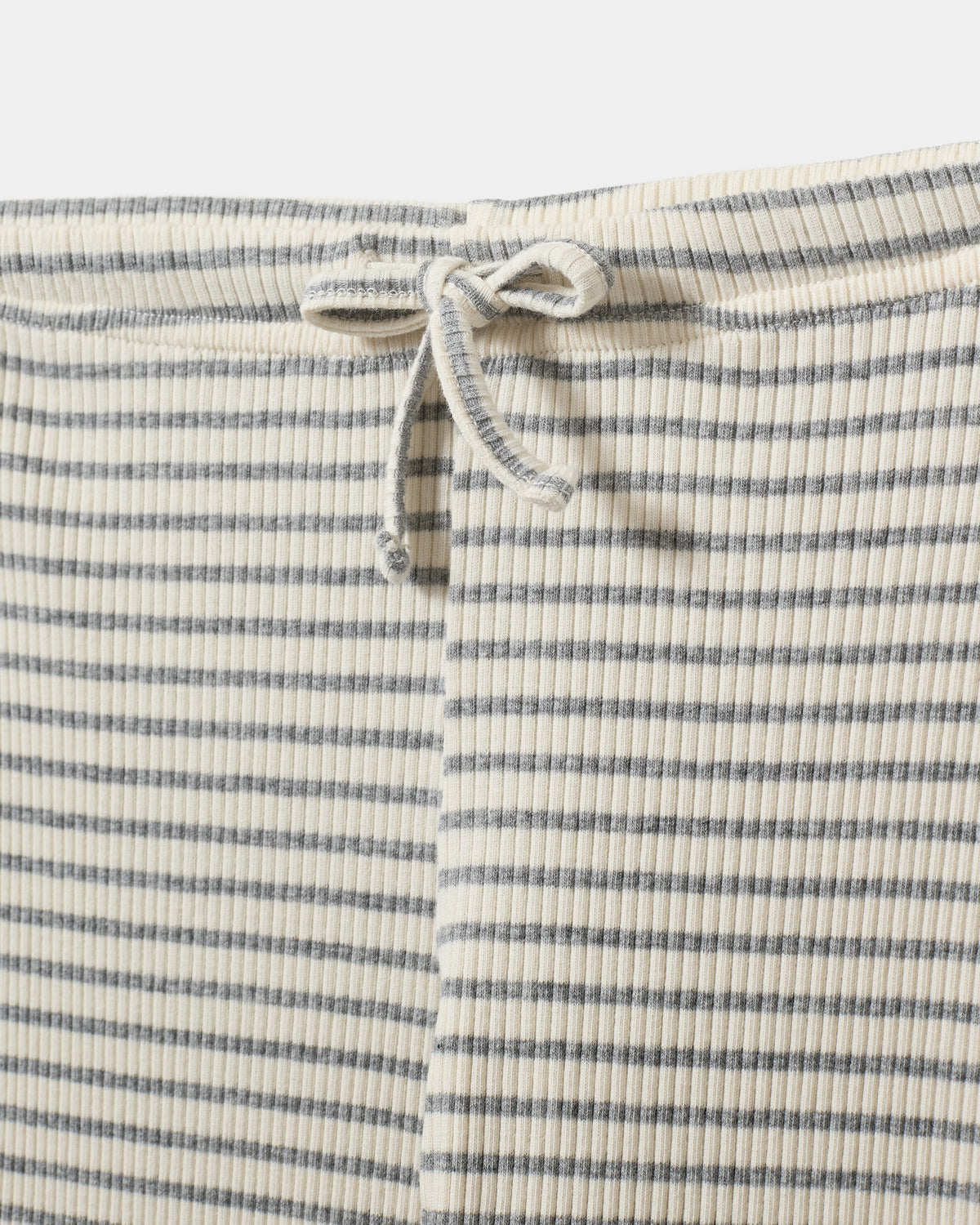 sofie-schnoor-kids-lovakb-hose-grau-gestreift-baumwolle image 4