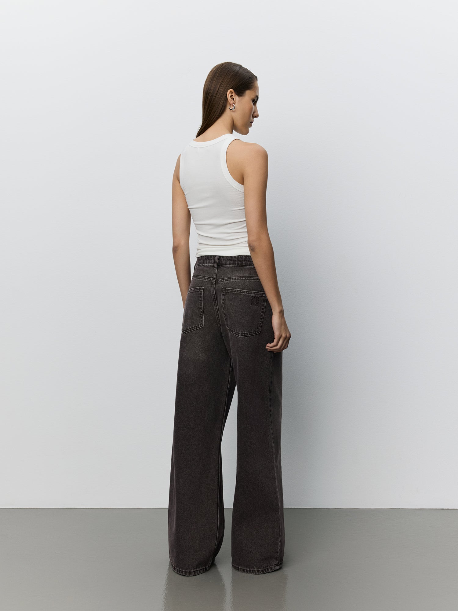 sofie-schnoor-women-venicesw-mid-waist-jeans-dark-plum image 4