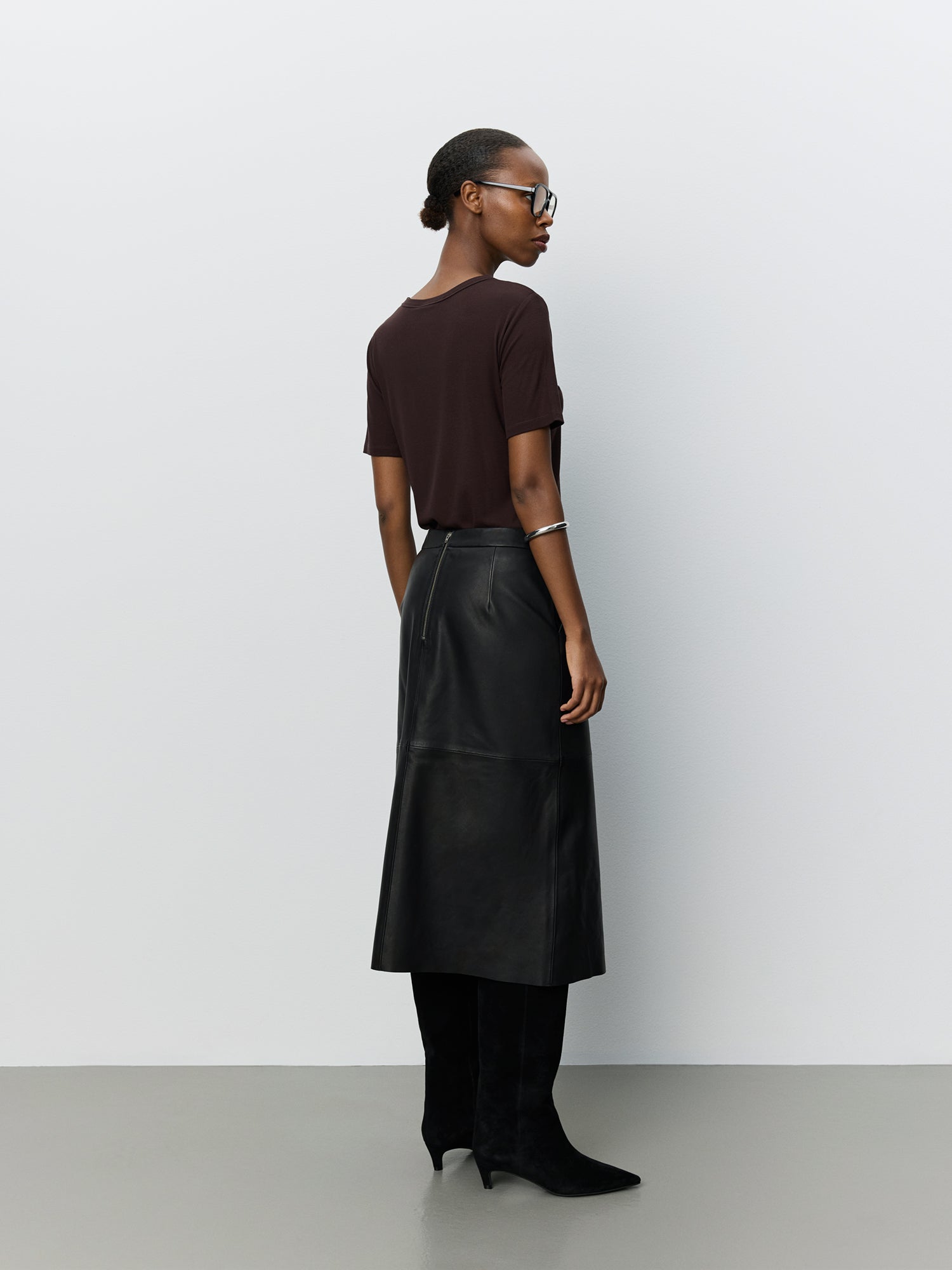 sofie-schnoor-women-eleanorsw-rock-schwarz-lammleder-midi image 4