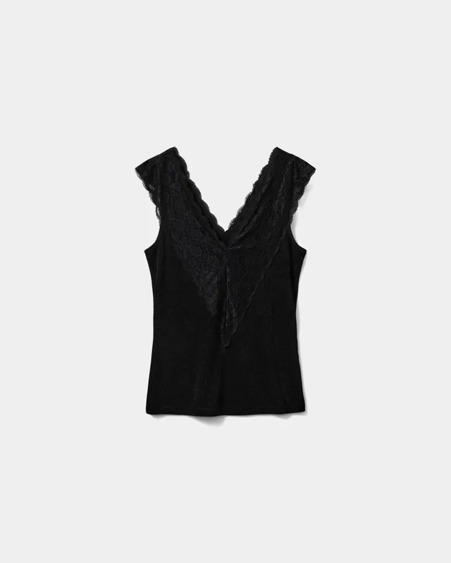 sofie-schnoor-women-pansysw-top-schwarz-spitze image 1