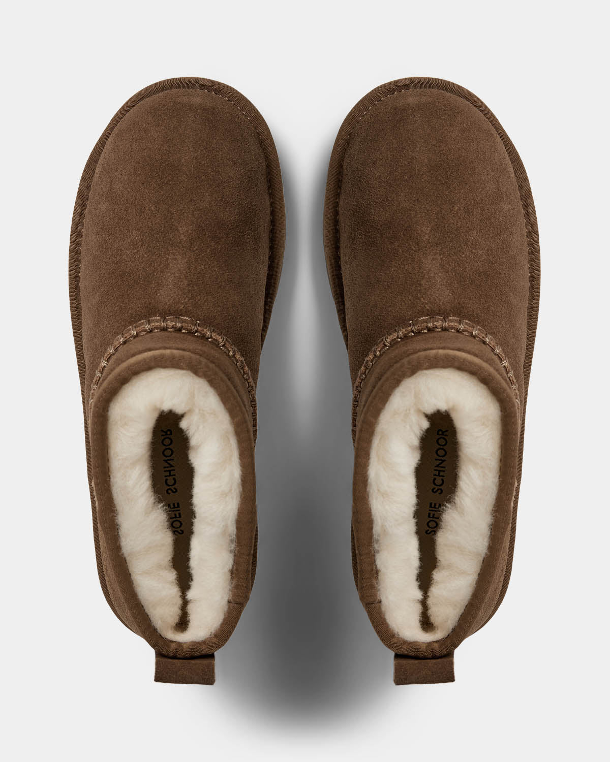 sofie-schnoor-women-abbiesw-teddy-boot-brown-fudge-lammfell image 5