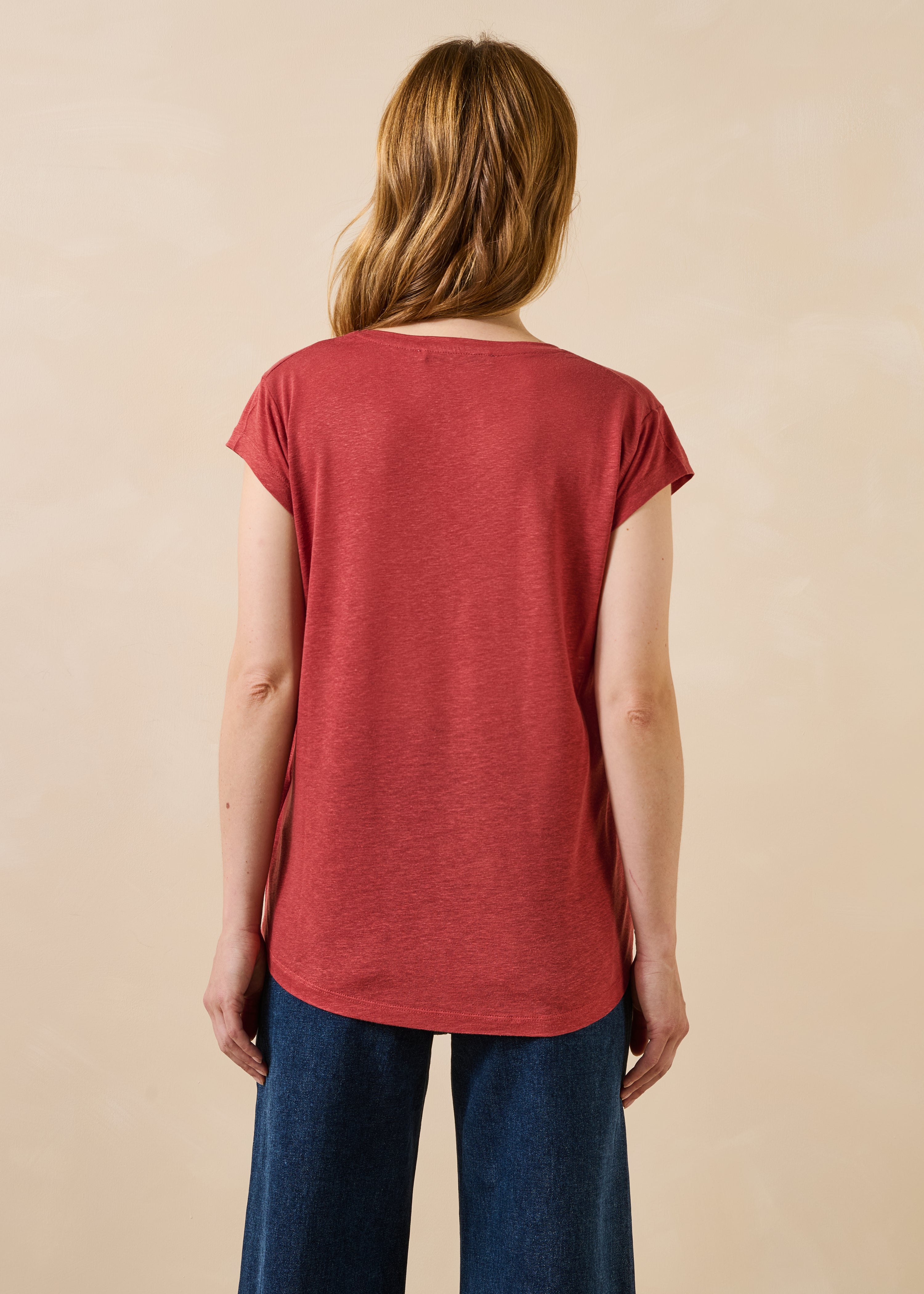 la-f-e-marabout-e-davia-t-shirt-rot-v-ausschnitt image 3