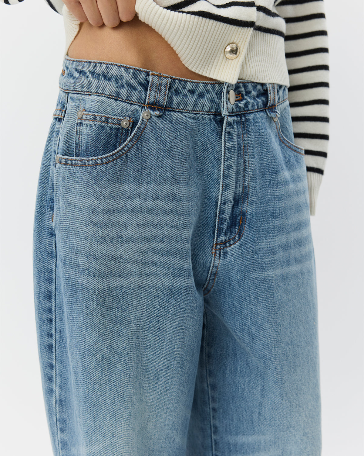 sofie-schnoor-women-norah-tapered-jeans-blau-baumwolle image 5