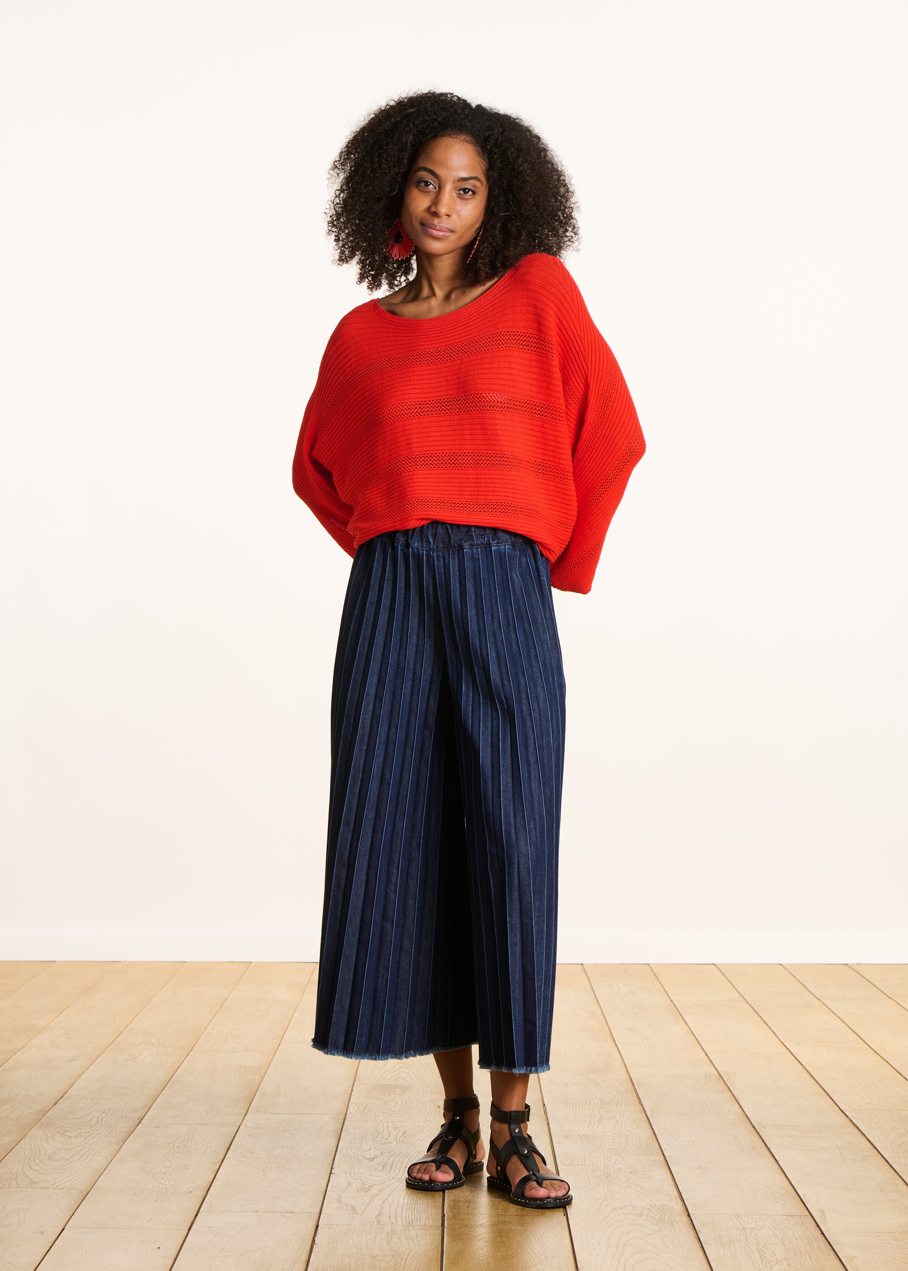 la-f-e-marabout-e-fartac-pullover-cape-rot-kurz image 2