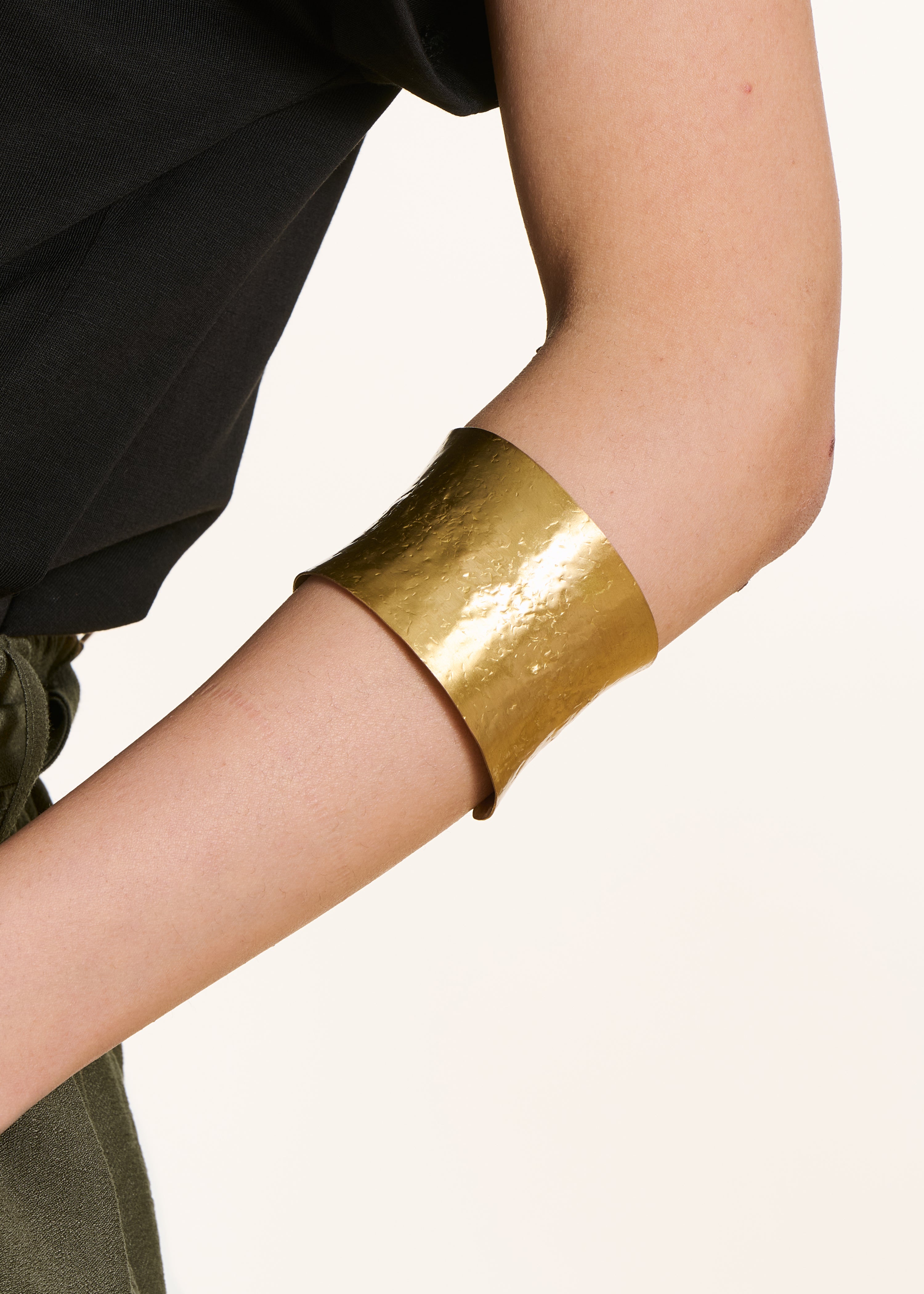 la-f-e-marabout-e-armreif-breit-gold-verstellbar-messing image 2