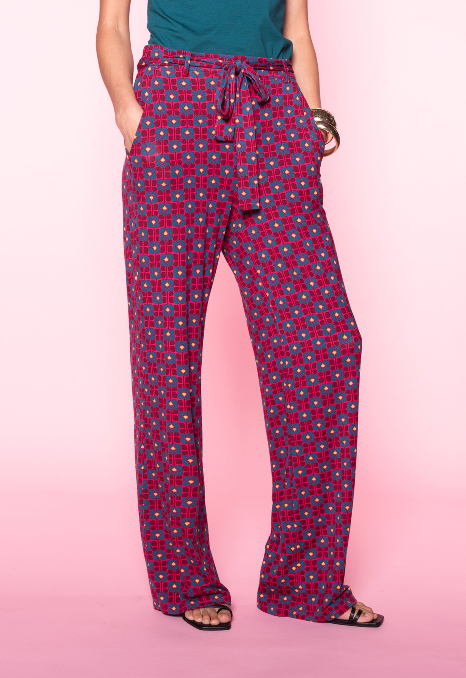 moshiki-dress-i-101-hose-s26pants-v1-viskose-bindeg-rtel image 8