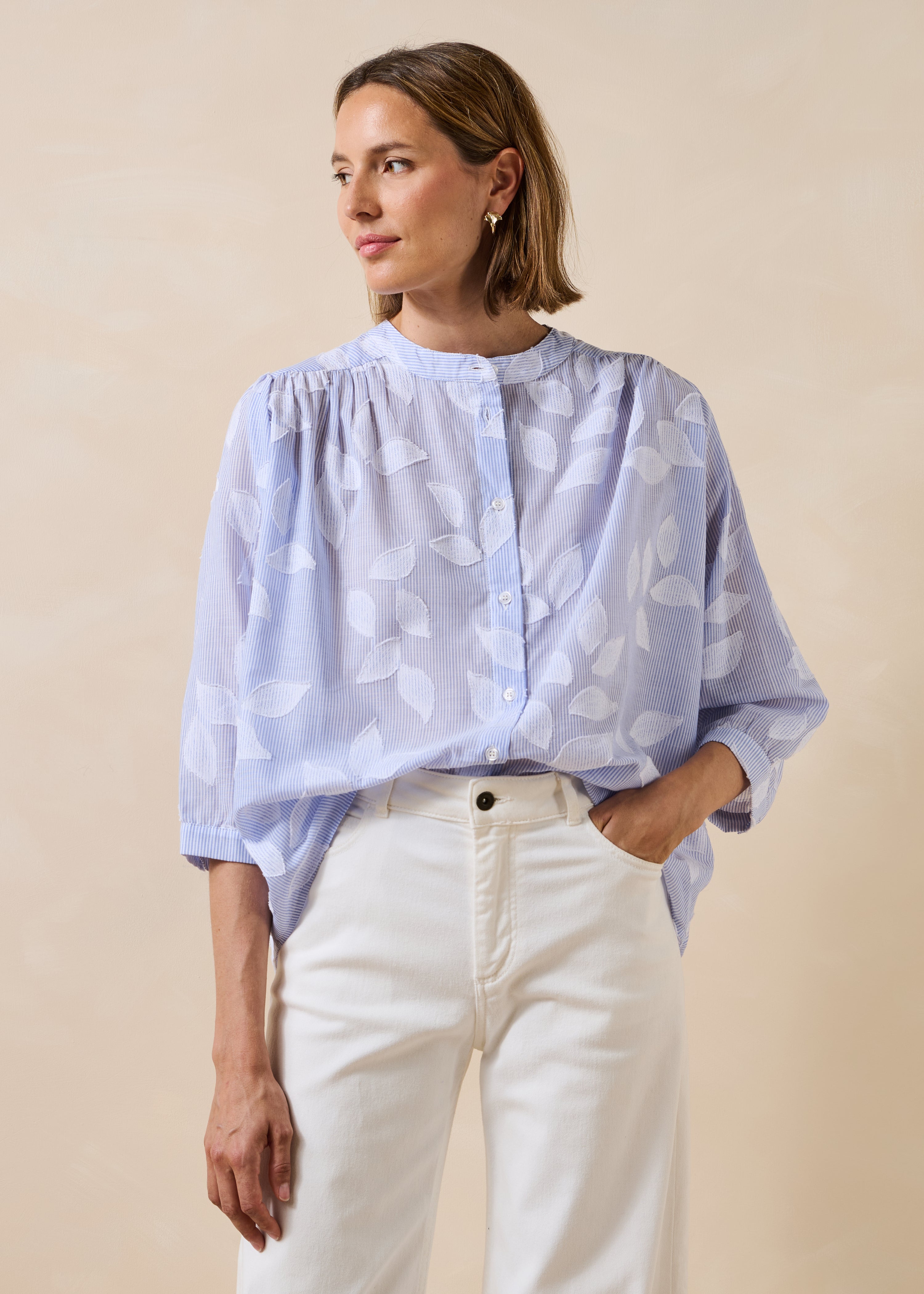 la-f-e-marabout-e-douwina-bluse-hellblau-baumwolle image 1