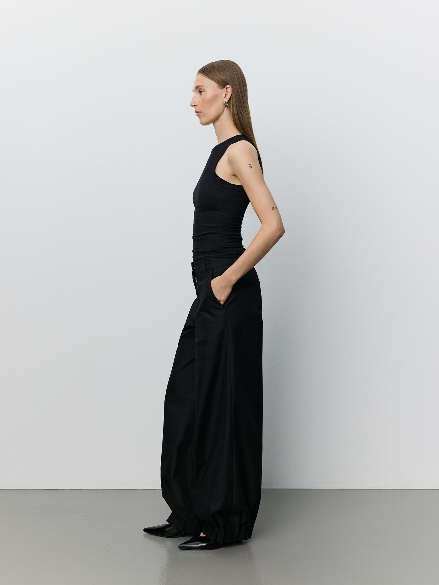 sofie-schnoor-women-louanasw-plisseehose-schwarz-baumwolle image 3