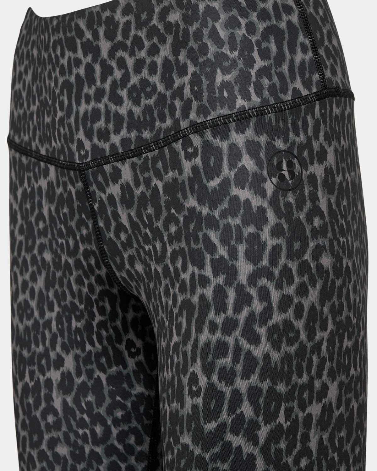sofie-schnoor-sport-avalinaspo-leggings-grey-leopard-l-schnelltrocknend image 7