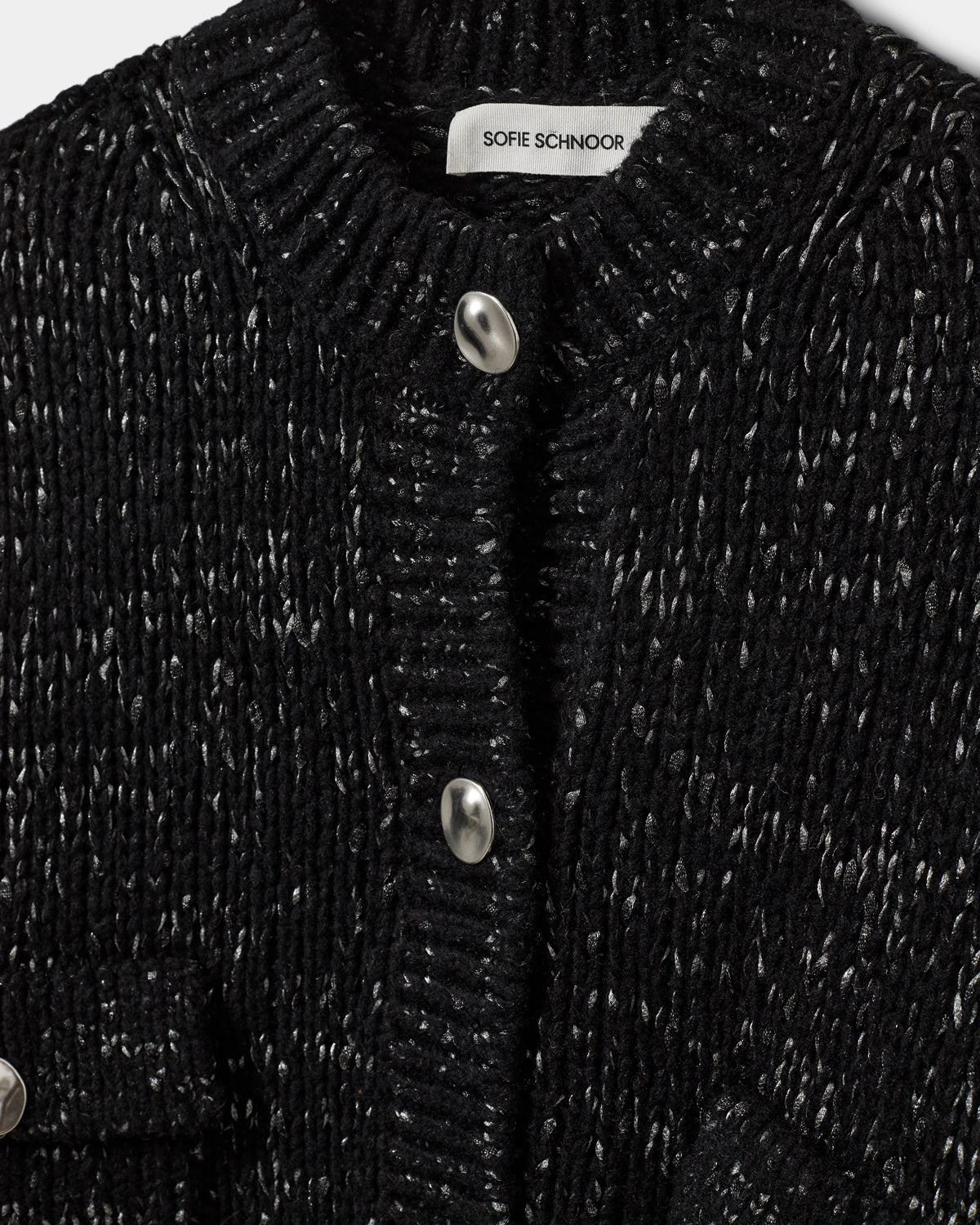 sofie-schnoor-women-pilasw-cardigan-schwarz-glitzer-wolle image 7
