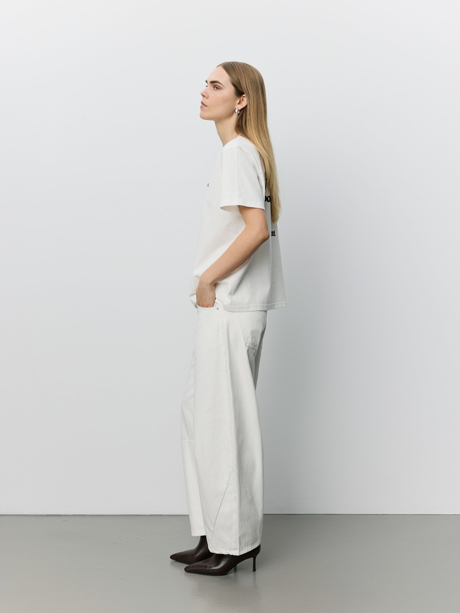 sofie-schnoor-riversw-t-shirt-off-white-baumwolle-good-vibes image 3
