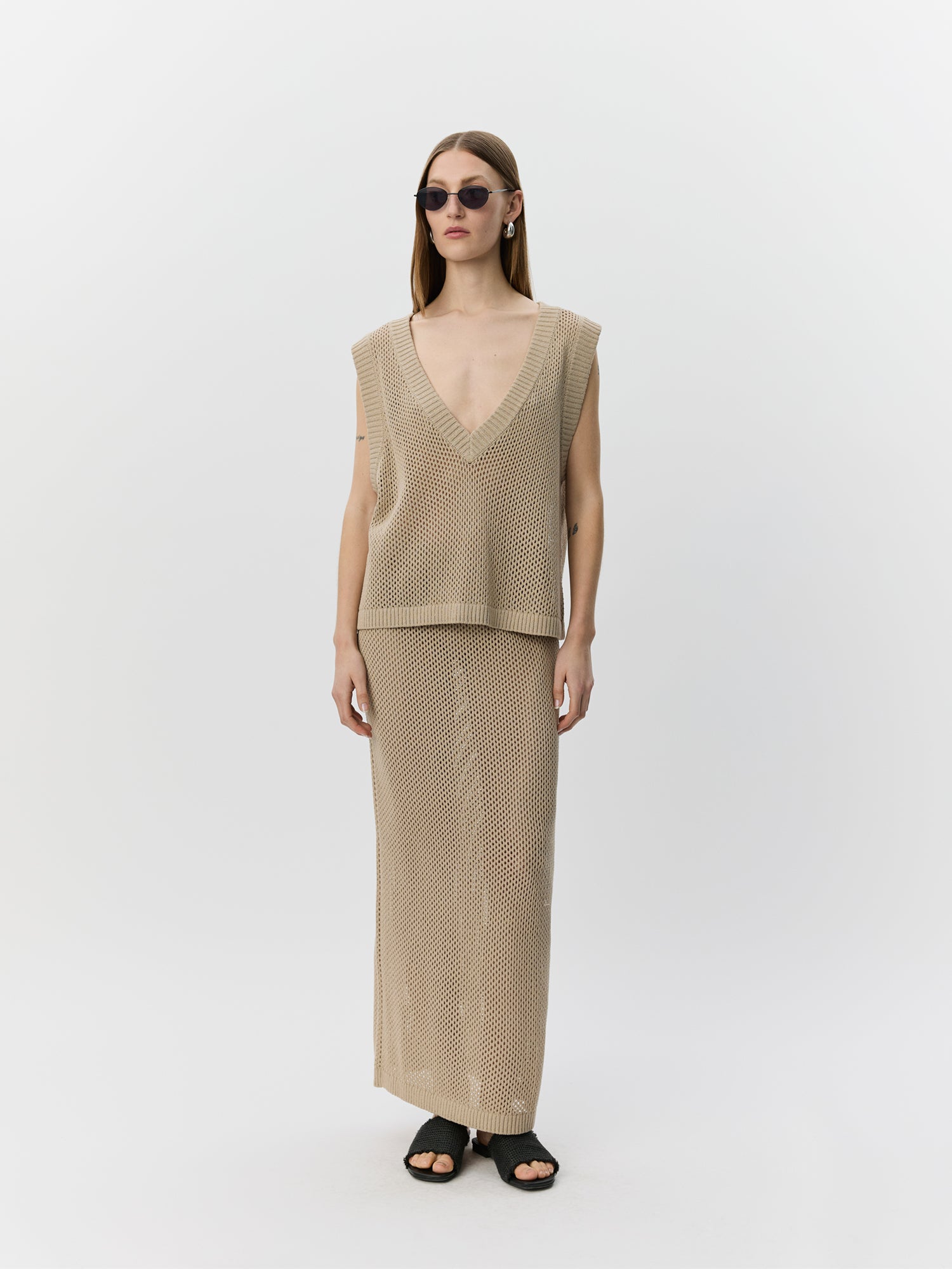 sofie-schnoor-women-aellesw-strickweste-grau-oversized image 2