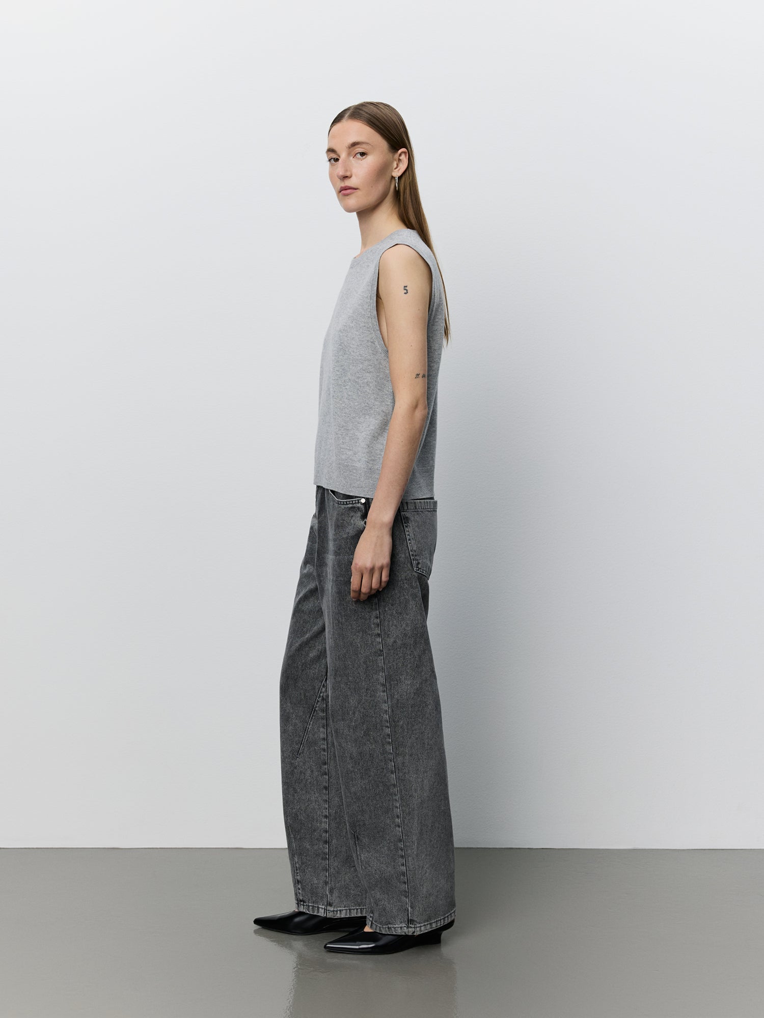sofie-schnoor-women-karlisw-weste-grau-melange-wolle image 3