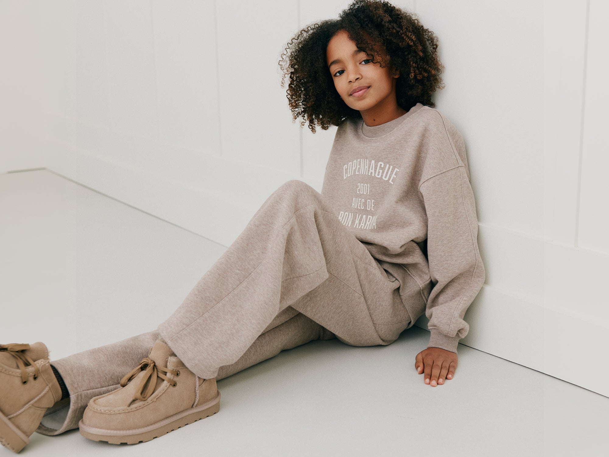 sofie-schnoor-young-elins-sweatshirt-braunmelange-print image 3