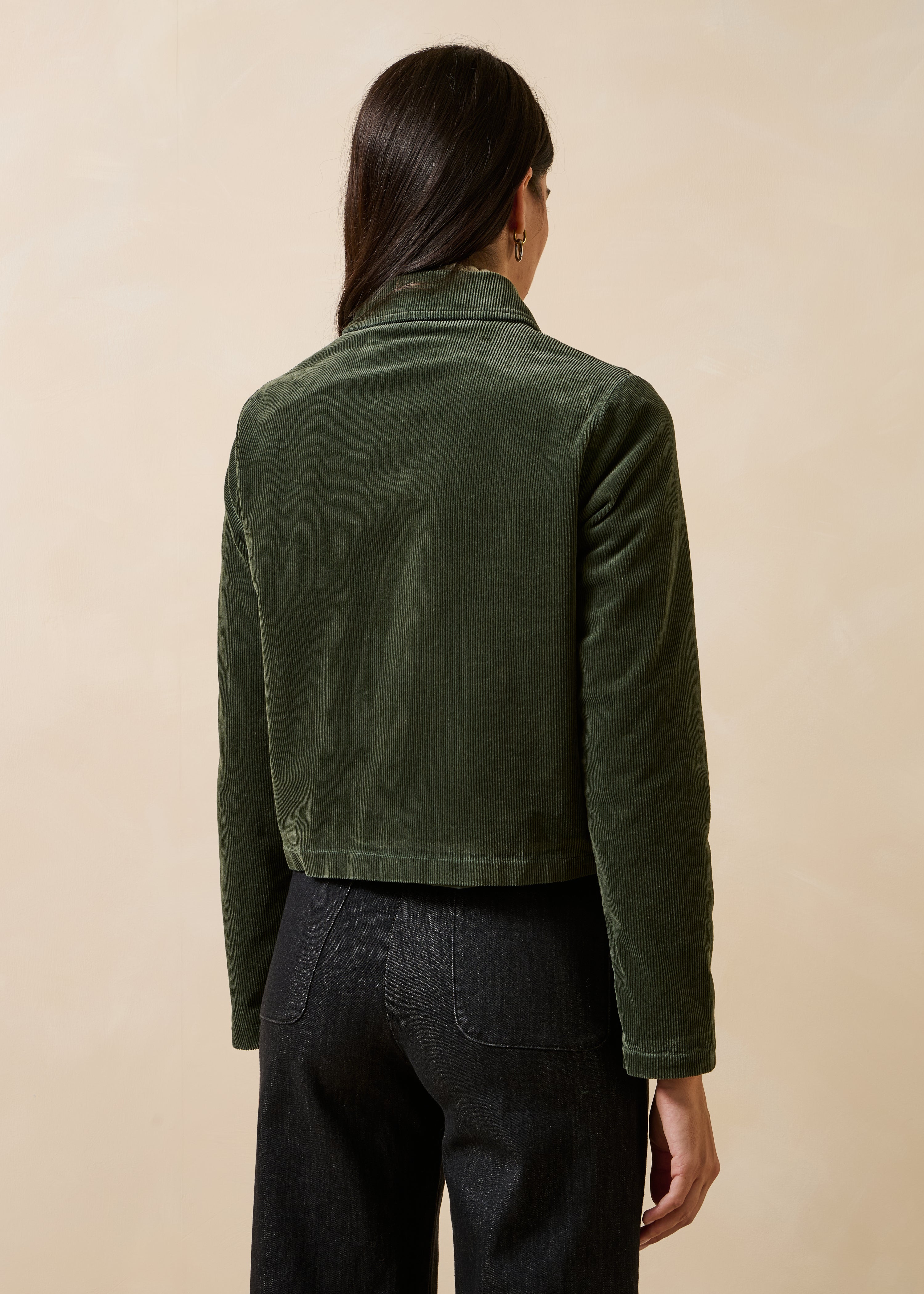 la-f-e-marabout-e-daphne-cordjacke-kaki-kurz-gef-ttert image 3