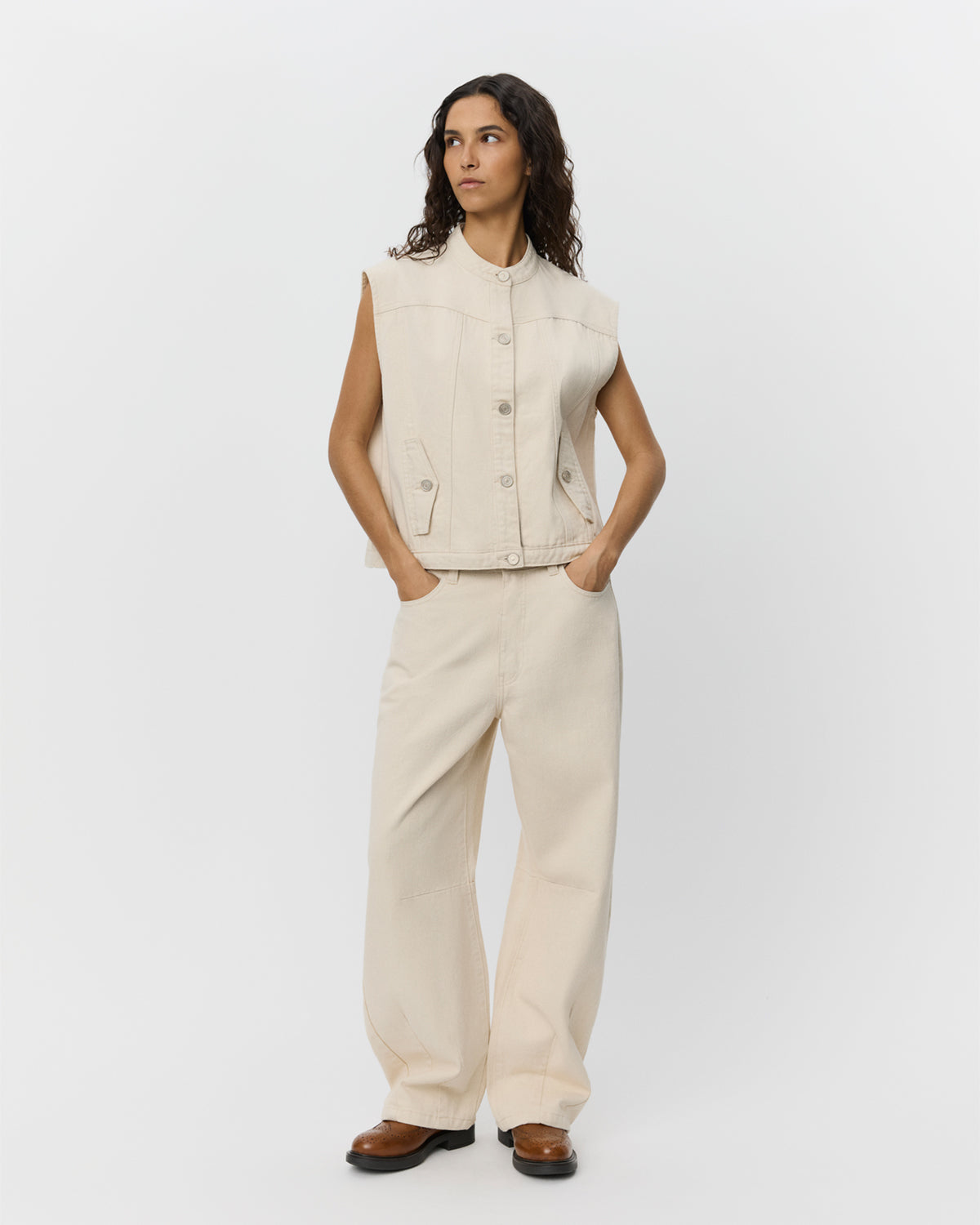 sofie-schnoor-women-danasw-weste-off-white-denim image 2