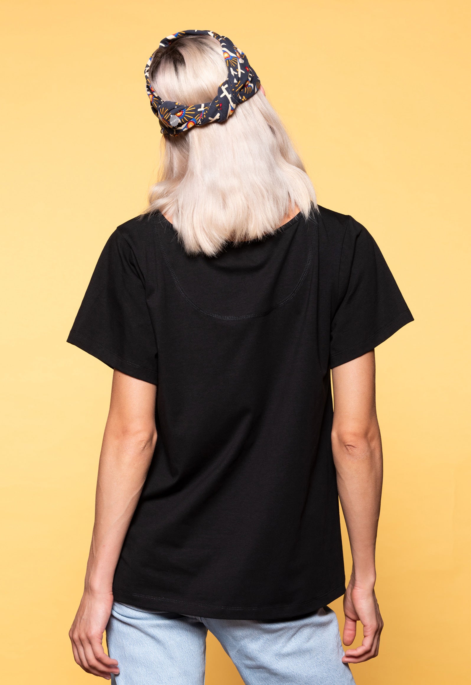 moshiki-dress-i-101-s26top-g2-t-shirt-bio-schwarz image 8