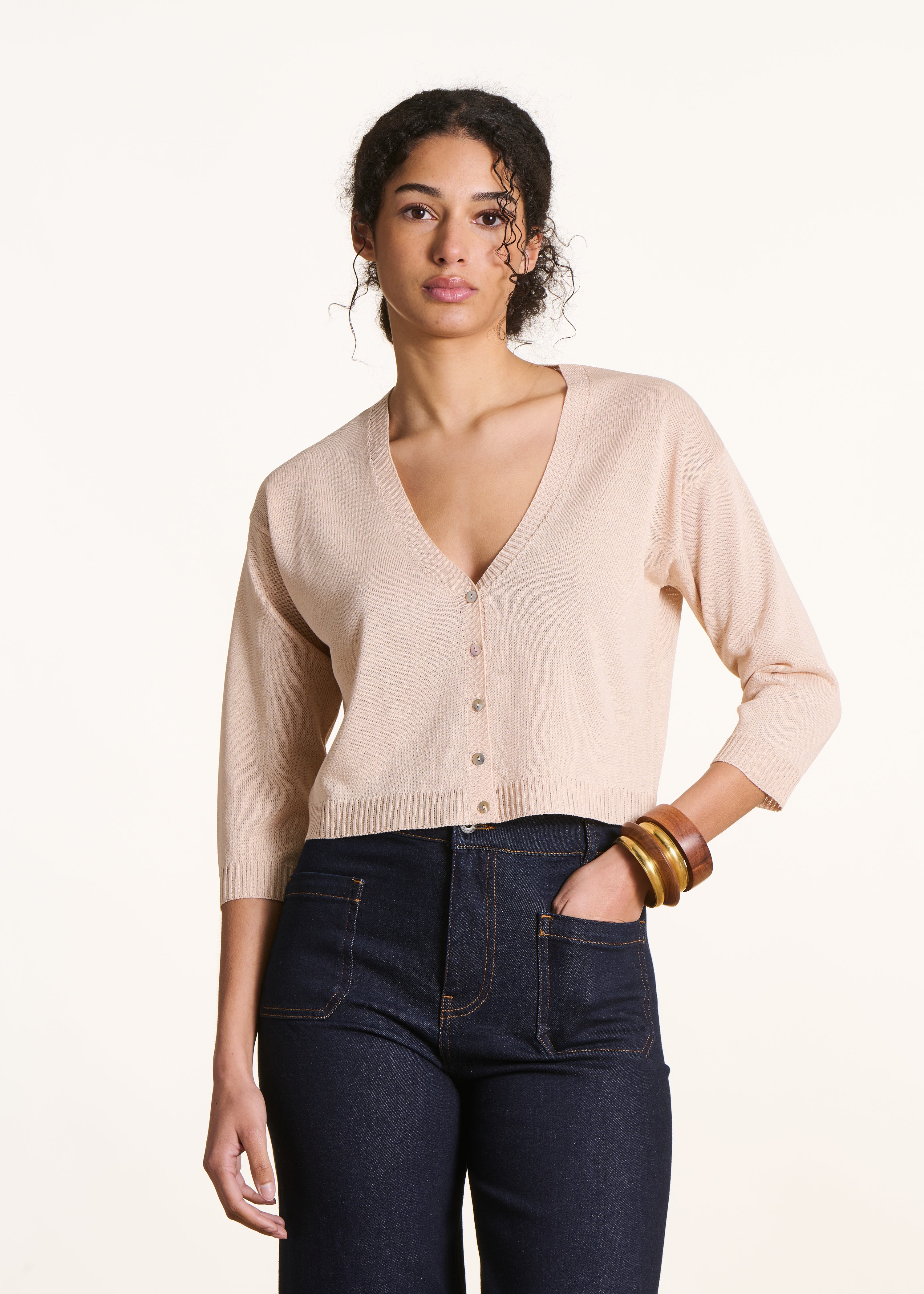 la-f-e-marabout-e-manele-strickjacke-rosa-kurz-5-kn-pfe image 1