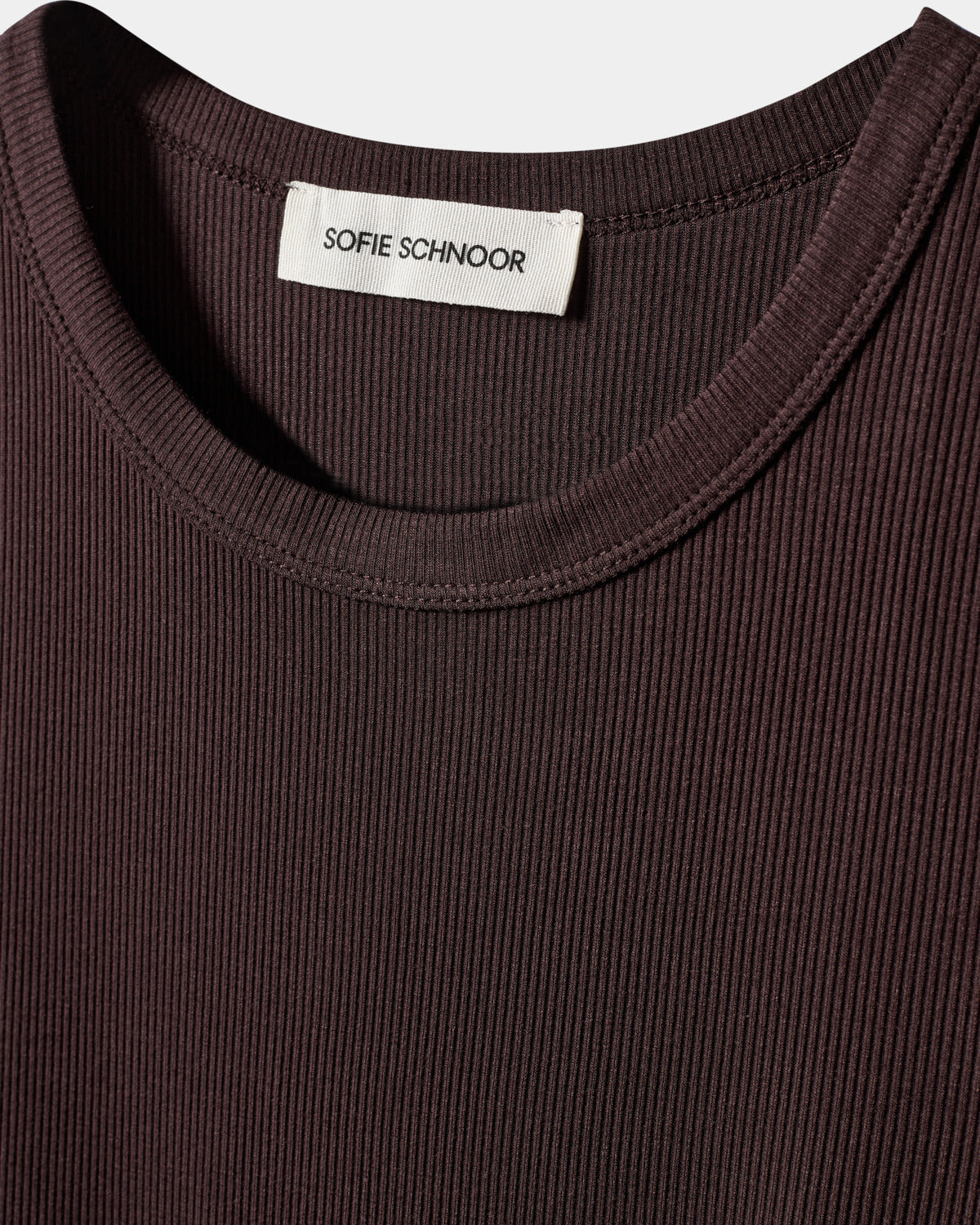 sofie-schnoor-women-nataliasw-t-shirt-dark-plum-viskose image 3