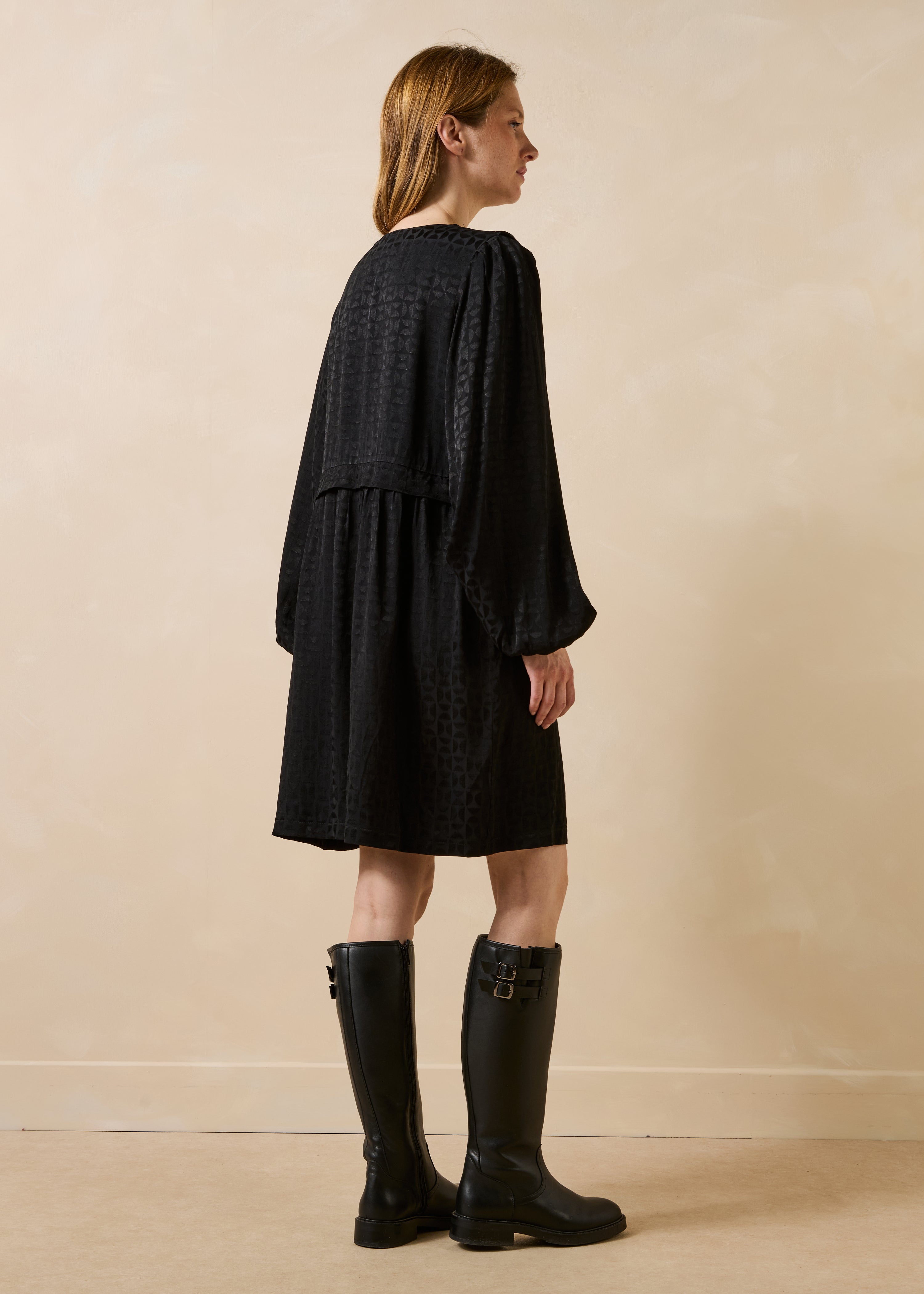 la-f-e-marabout-e-gaeta-kleid-schwarz-jacquard-langarm image 3