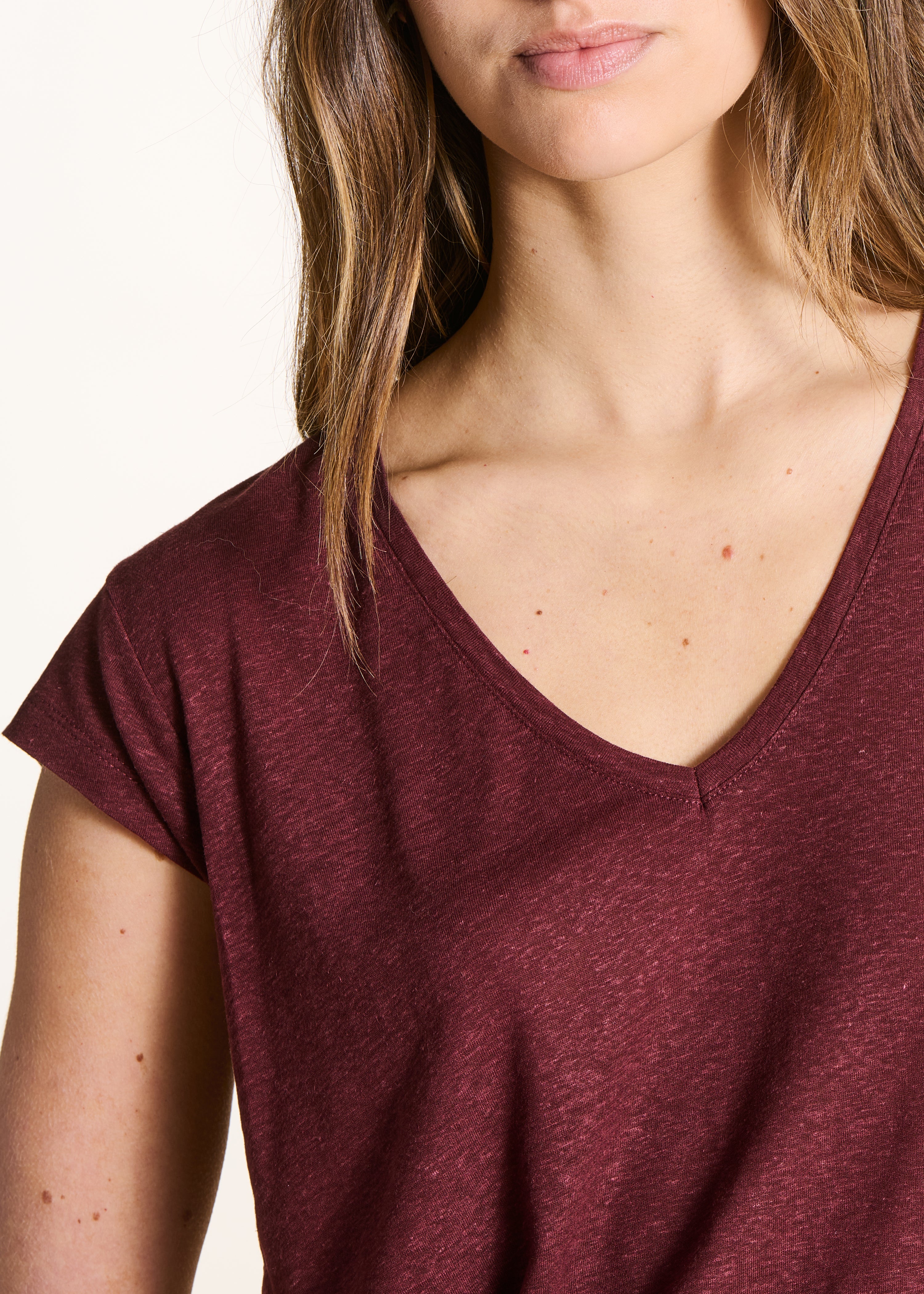 la-f-e-marabout-e-davia-t-shirt-braun-v-ausschnitt-lyocell image 5