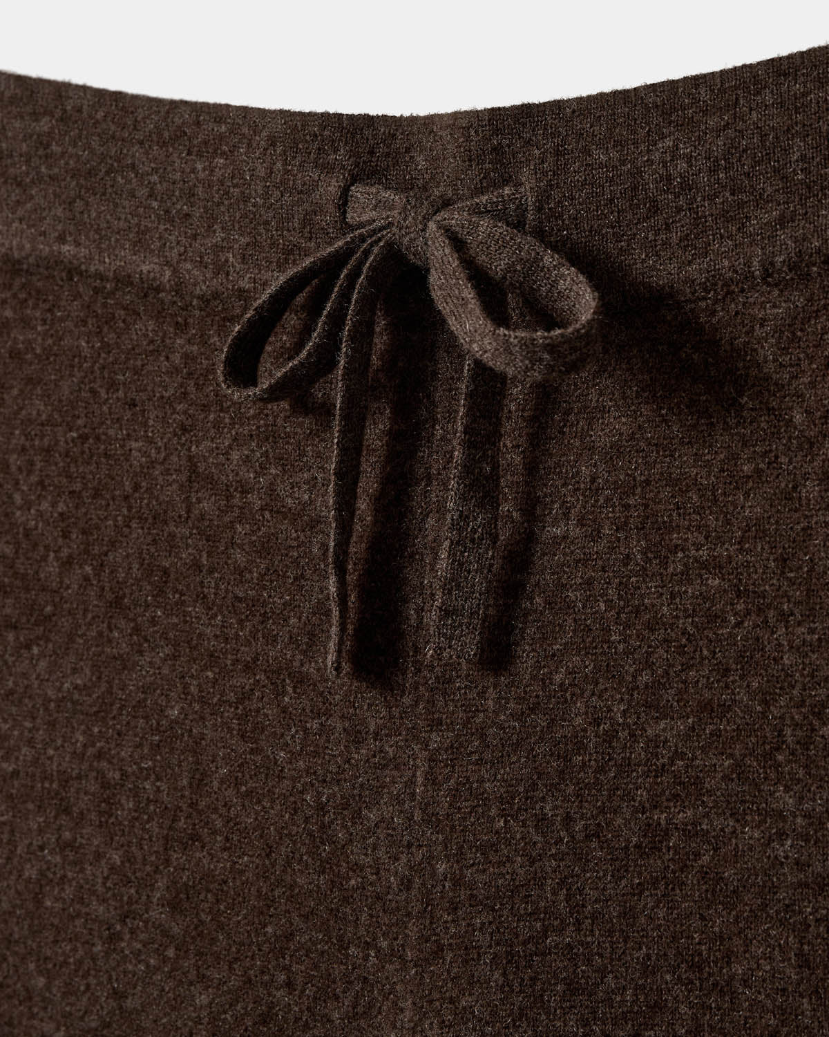 sofie-schnoor-velosw-wollhose-braun-fudge-100-wolle image 7