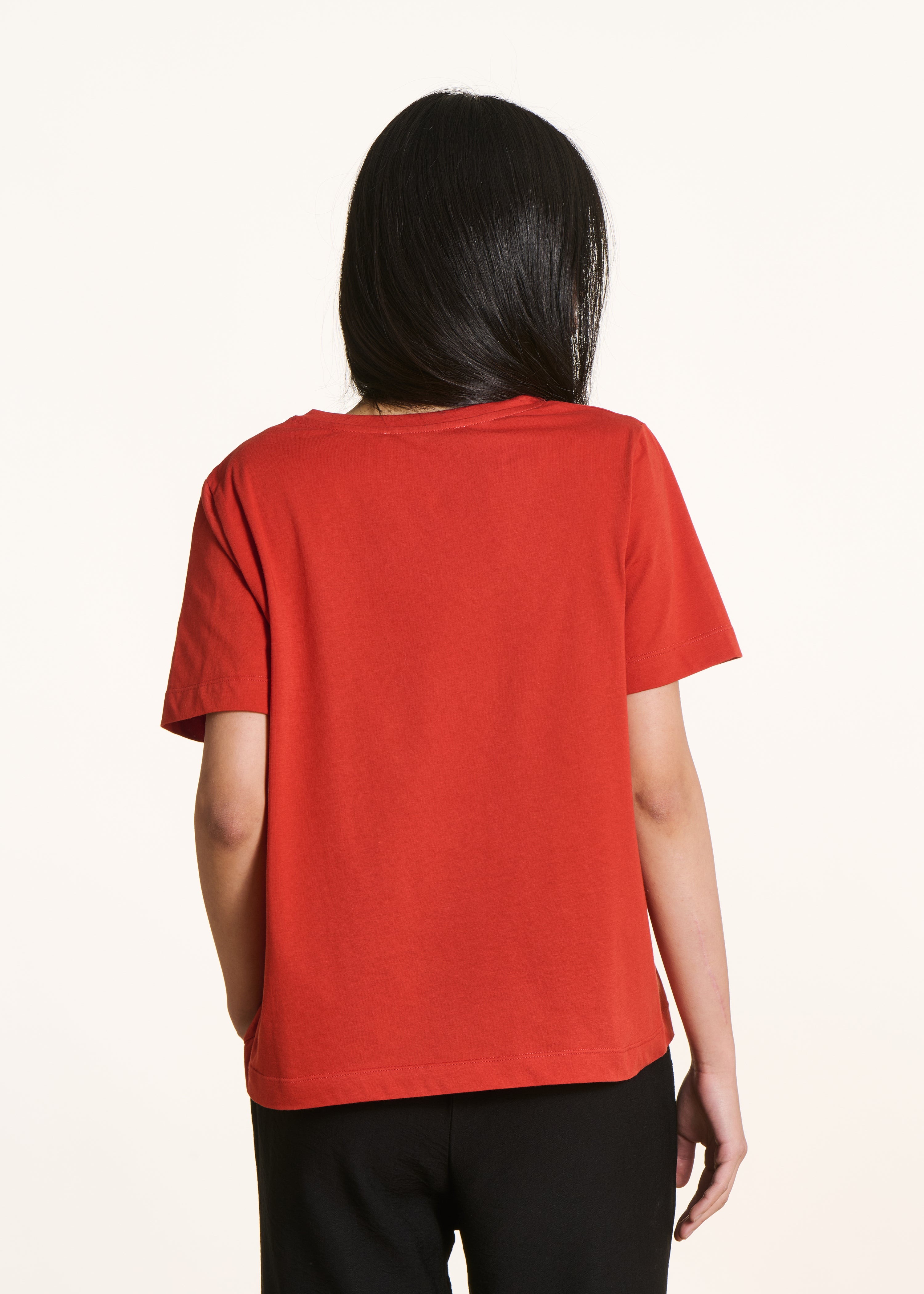 la-f-e-marabout-e-t-shirt-oversize-bio-baumwolle-rot-v-ausschnitt image 3