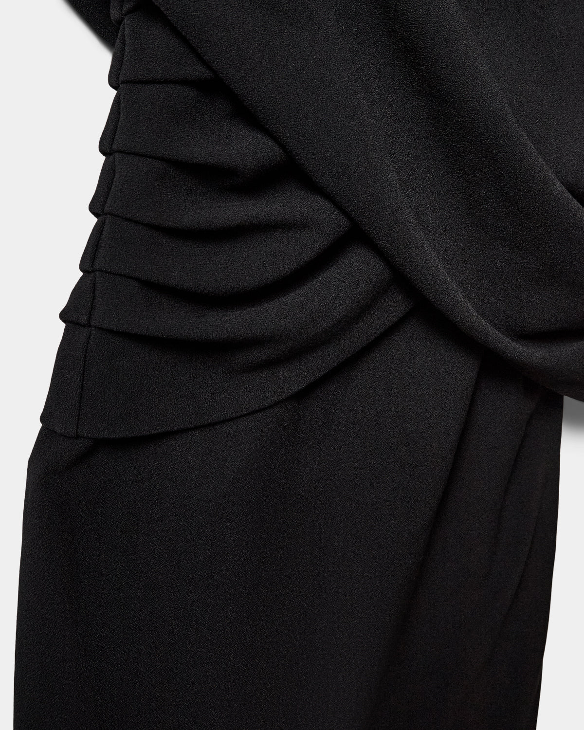 sofie-schnoor-women-icon-019-martha-cape-minikleid-schwarz image 7