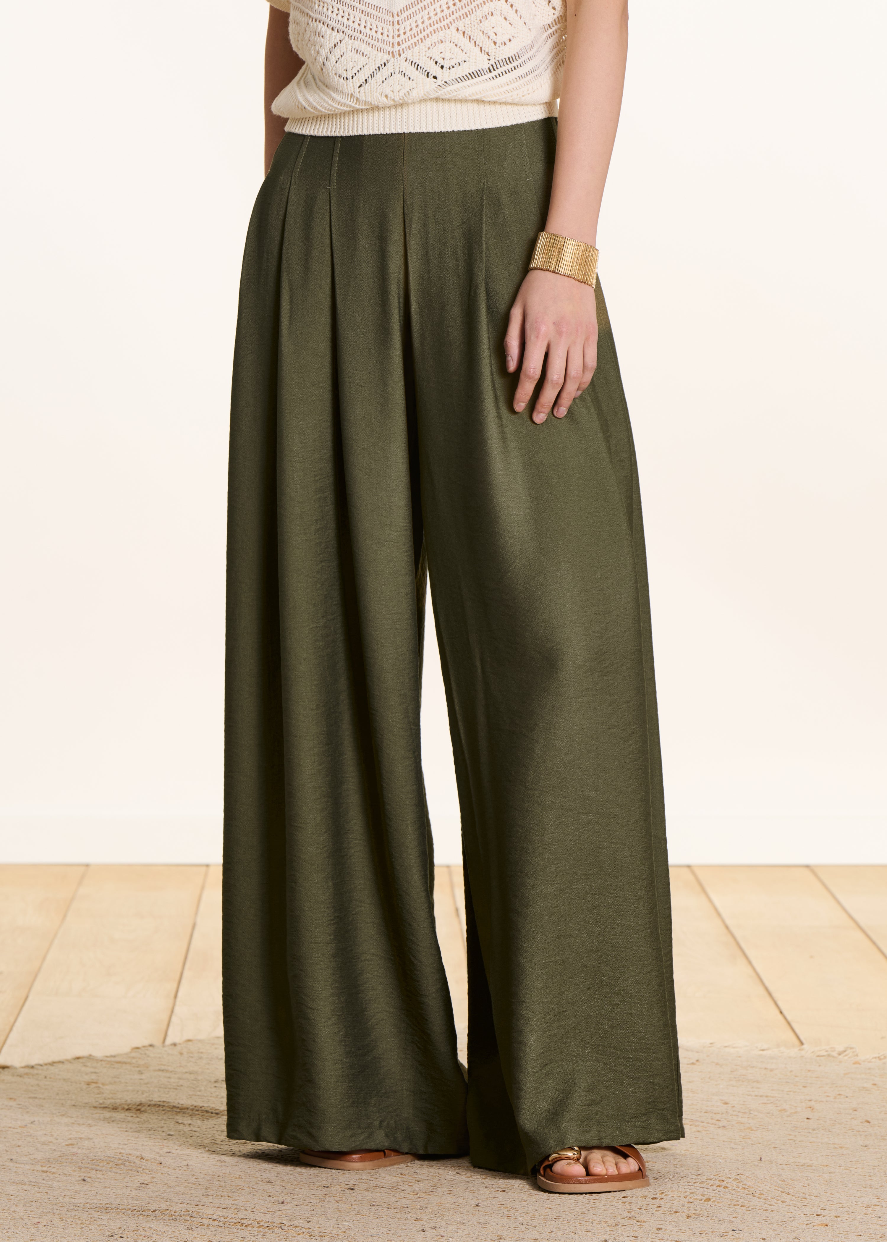 la-f-e-marabout-e-veroni-hose-khaki-high-waist-weit image 2