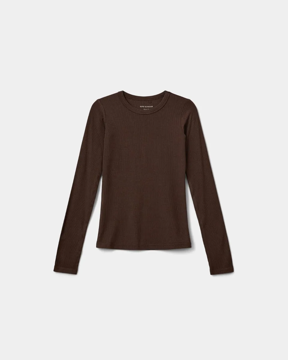 sofie-schnoor-young-petriciasy-t-shirt-brown-fudge-langarm image 1