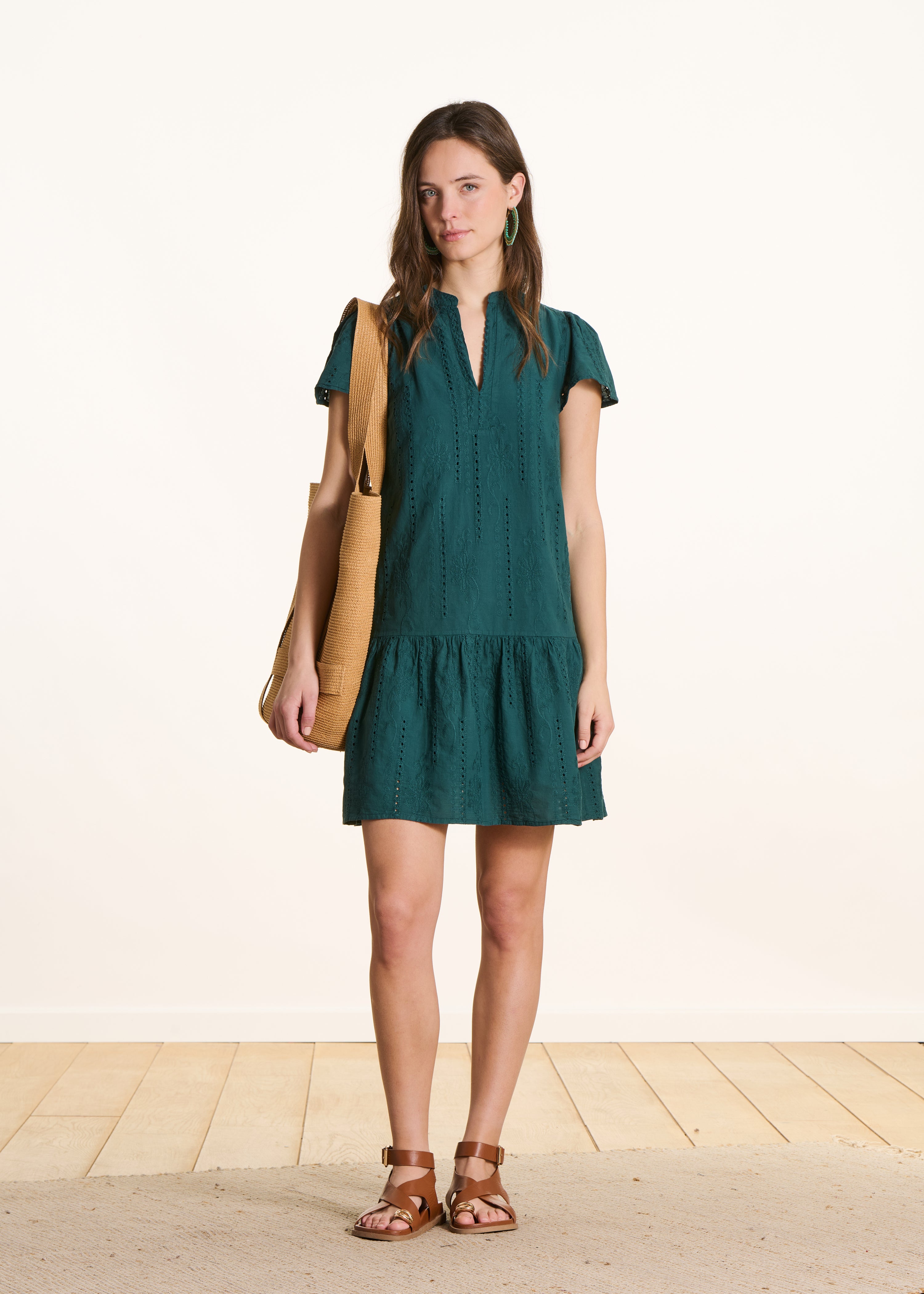 la-f-e-marabout-e-frame-minikleid-gr-n-broderie-volant image 1