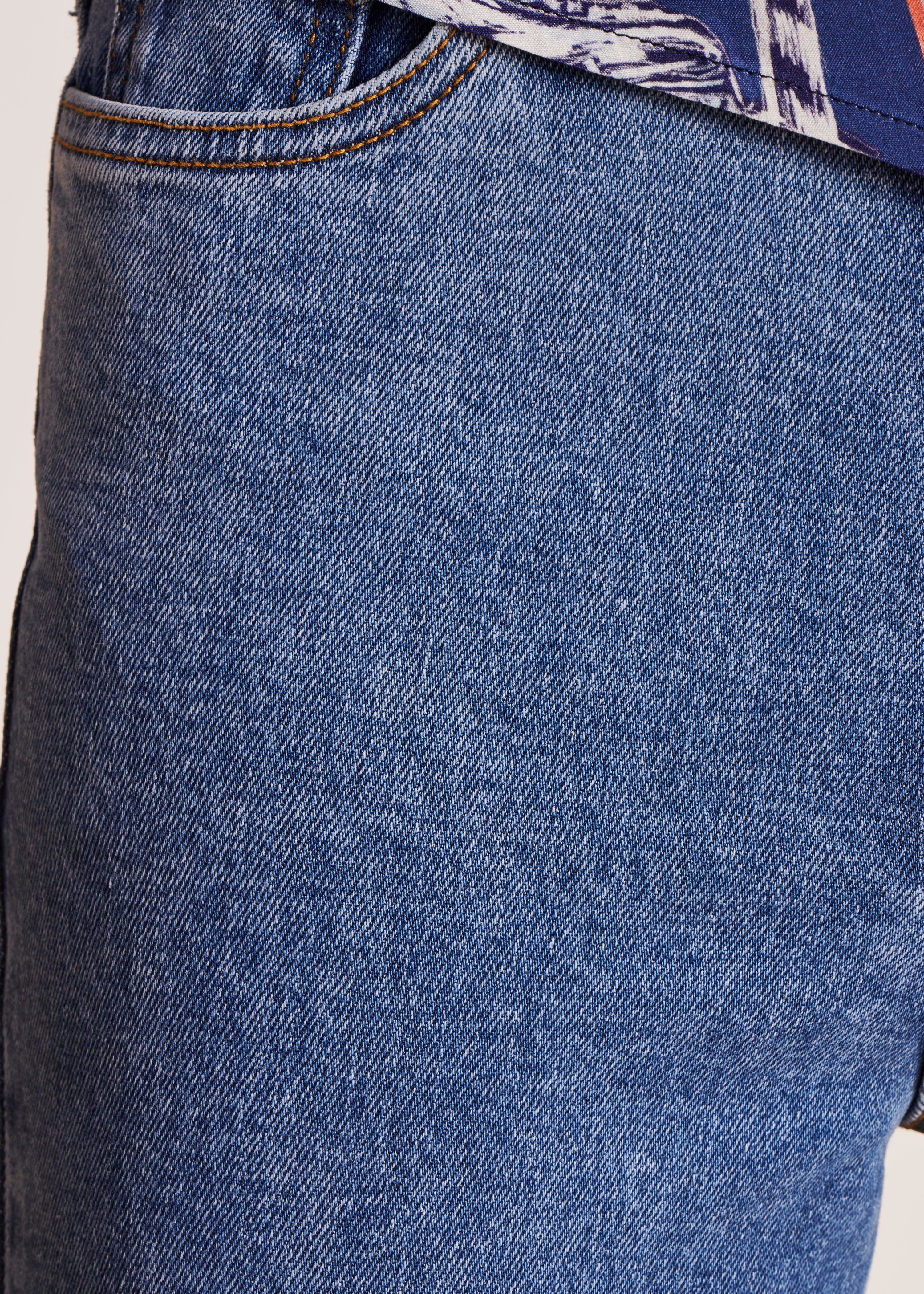 la-f-e-marabout-e-smiky-jeans-hell-bio-cropped image 4