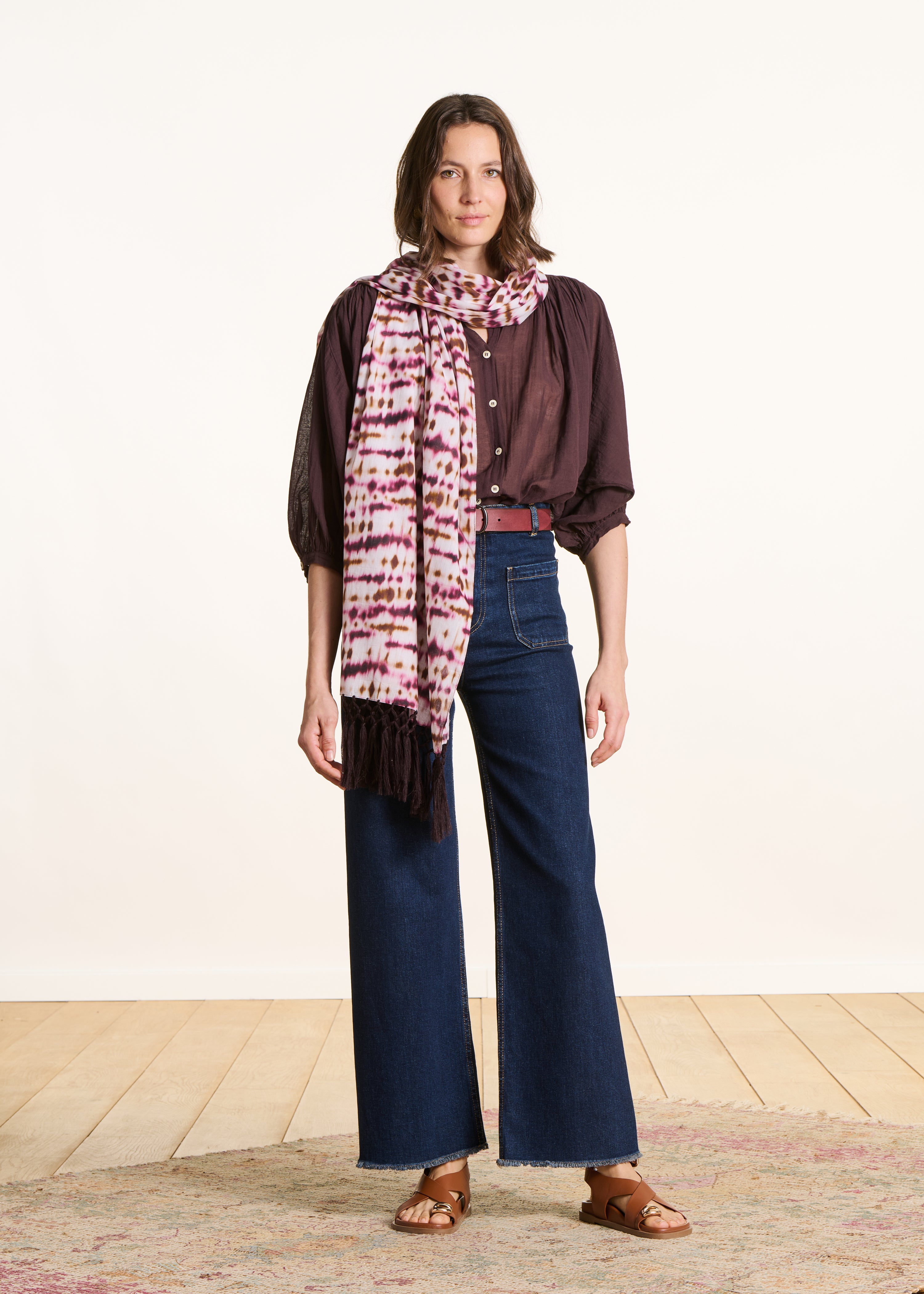 la-f-e-marabout-e-accessoires-foulard-bordeaux-tie-dye-baumwolle image 3