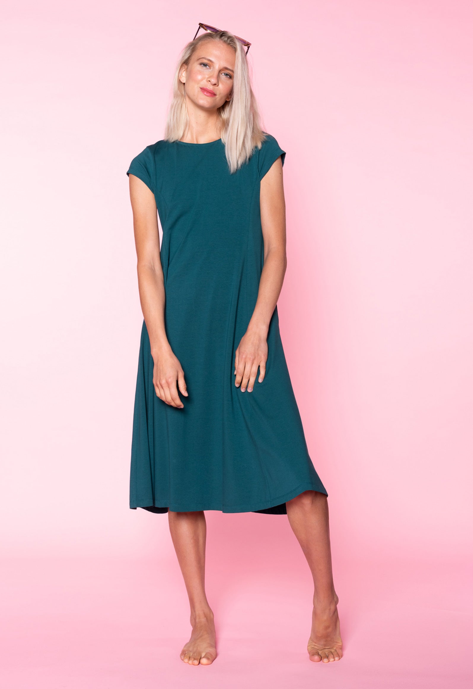 moshiki-dress-i-101-s26dress-g1-kleid-emerald-03-bio image 1