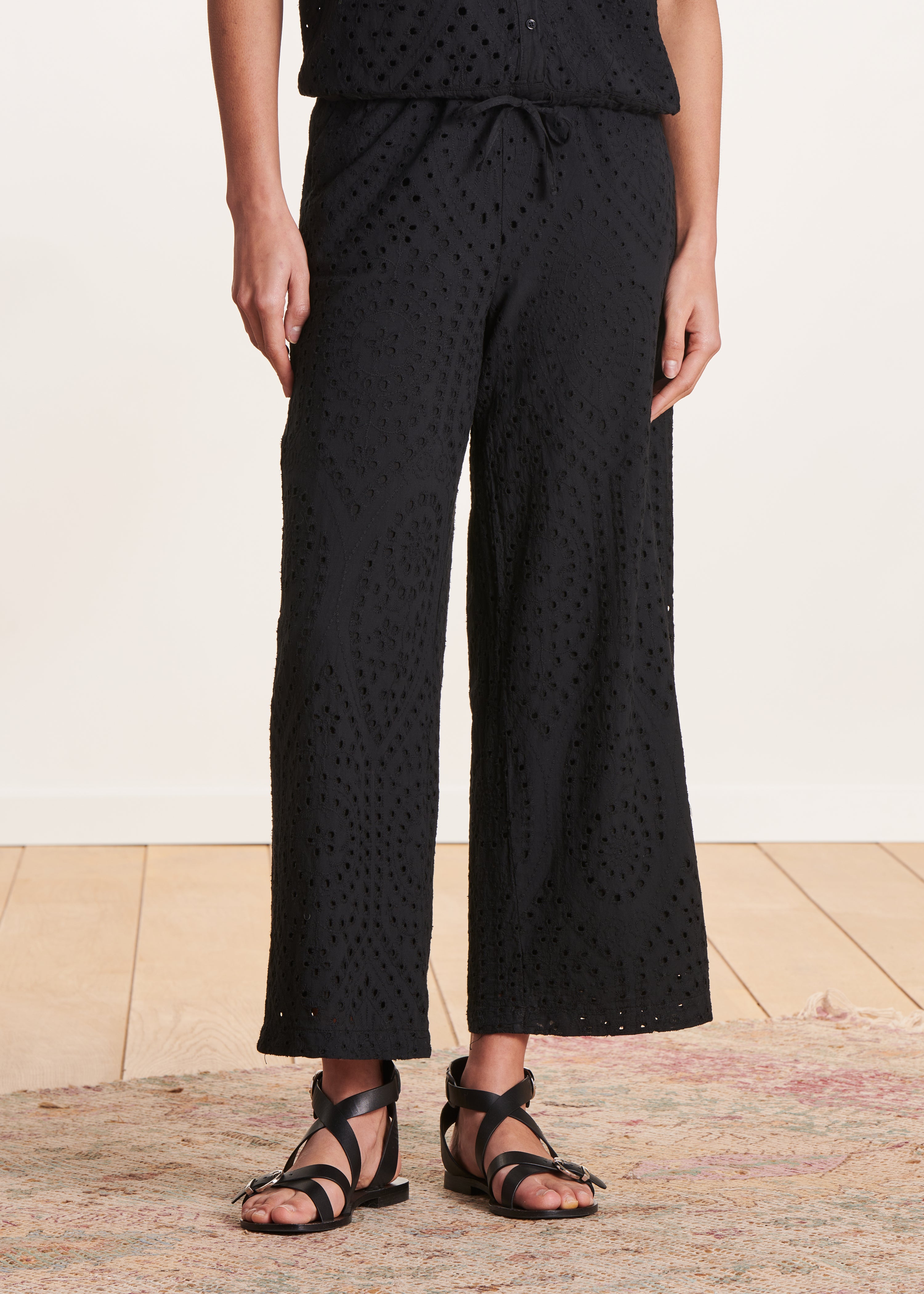 la-f-e-marabout-e-hose-schwarz-broderie-7-8-mit-elastikbund image 2