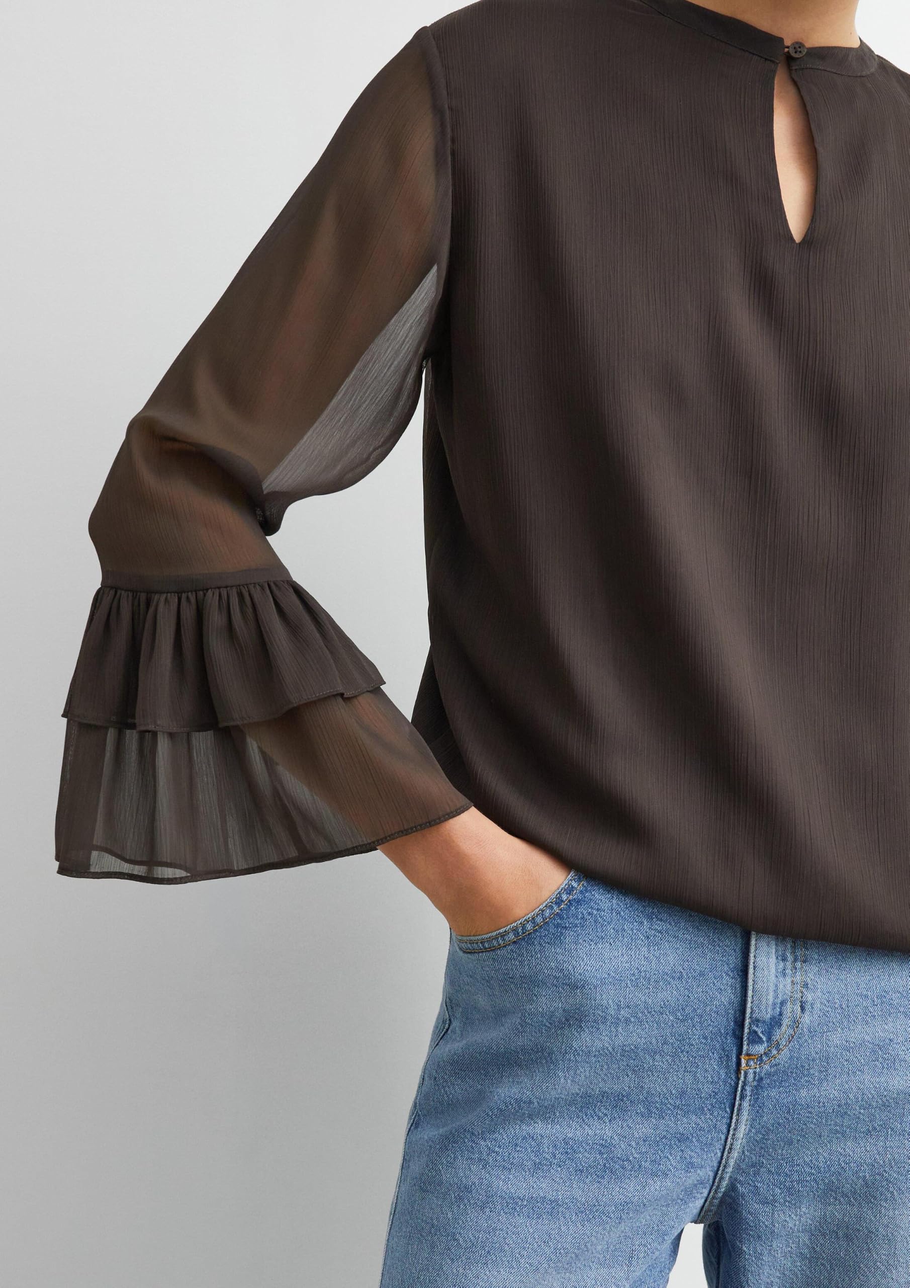 comma-blouses-chiffon-bluse-trompetenaermel-creme image 3