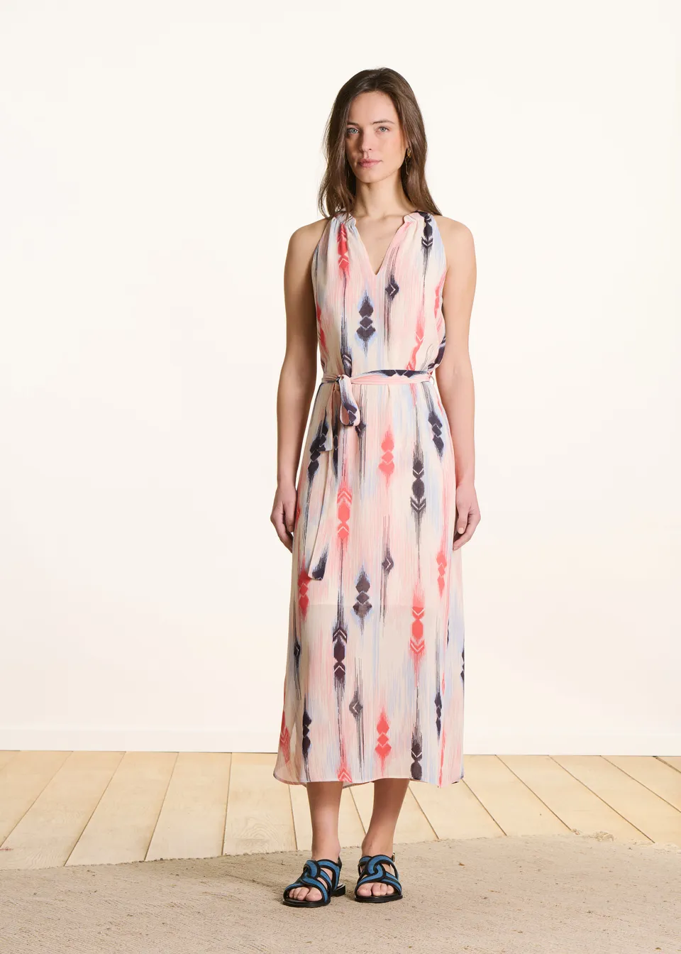 la-f-e-marabout-e-parafe-maxikleid-rosa-blau-print image 1