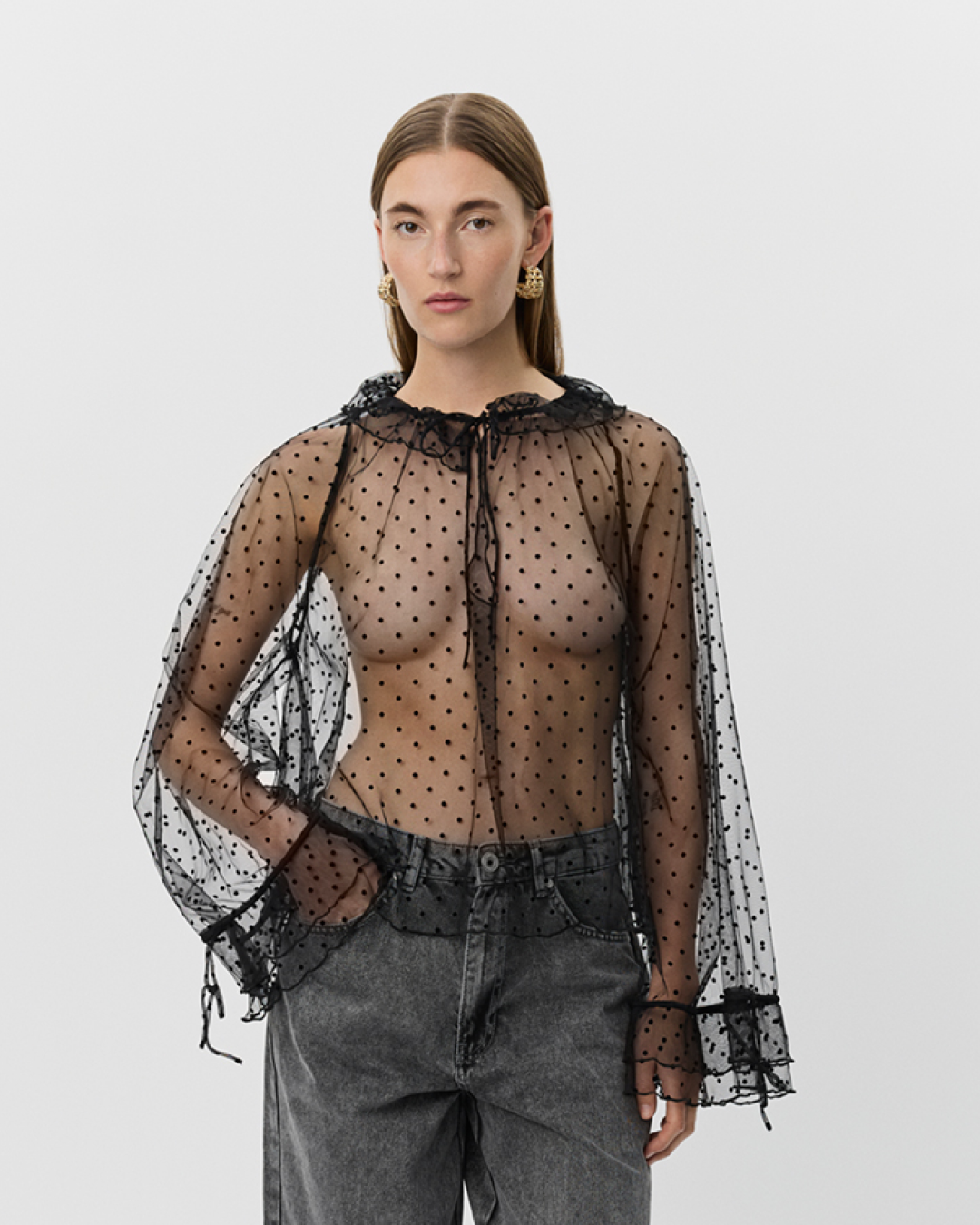 sofie-schnoor-women-lucindasw-bluse-schwarz-mesh-samt image 5