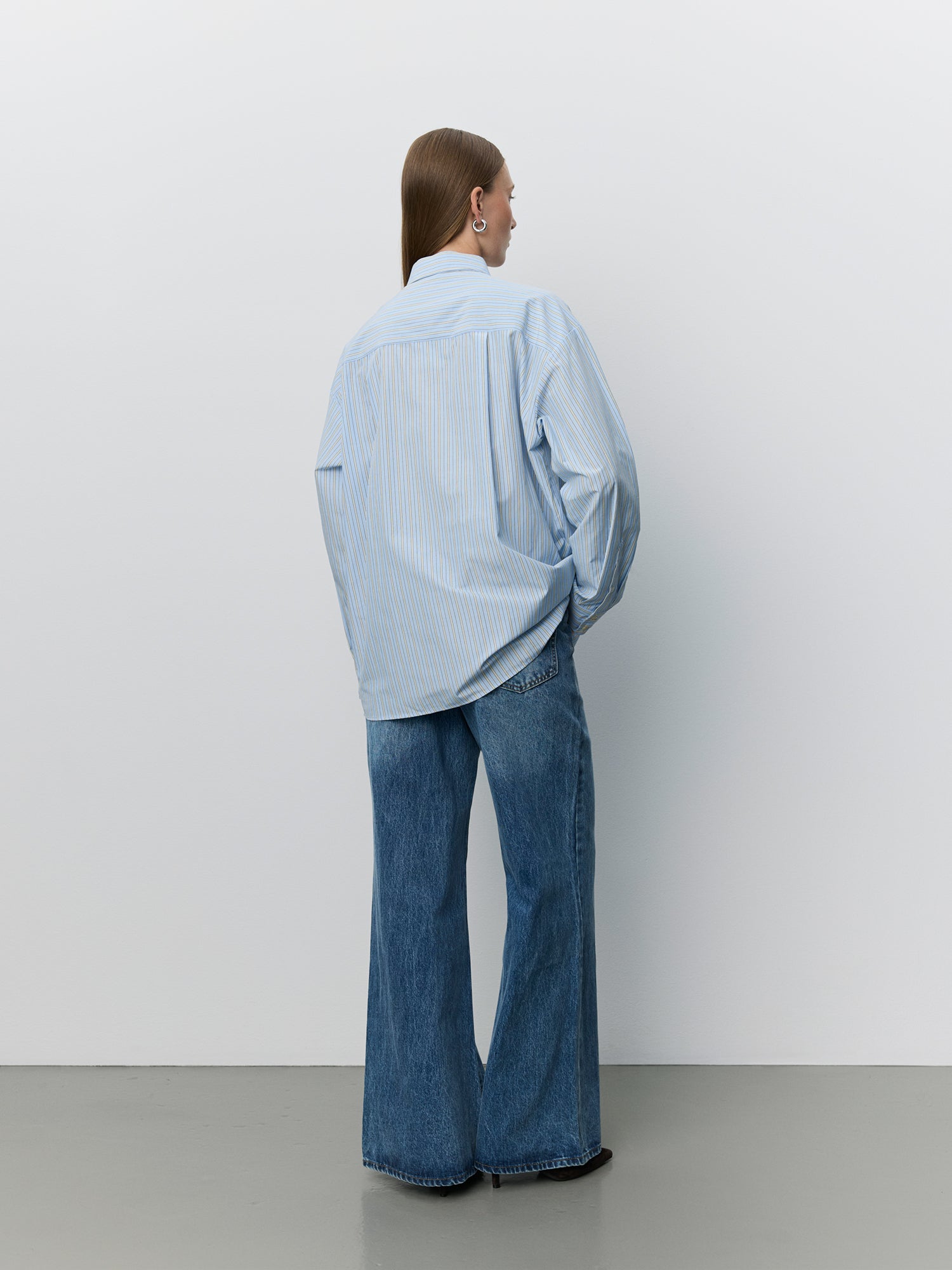 sofie-schnoor-women-mercysw-oversized-bluse-blau-gr-34 image 4
