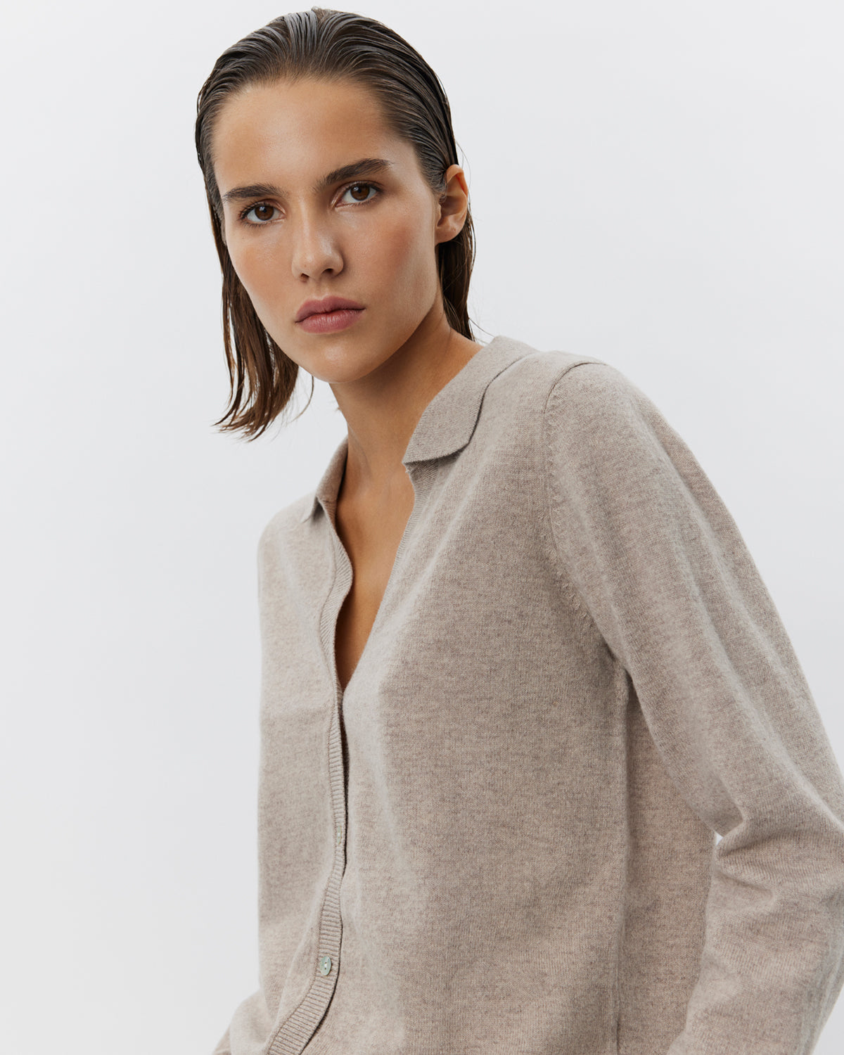 sofie-schnoor-women-skylarsw-cardigan-braun-melange-wolle image 4