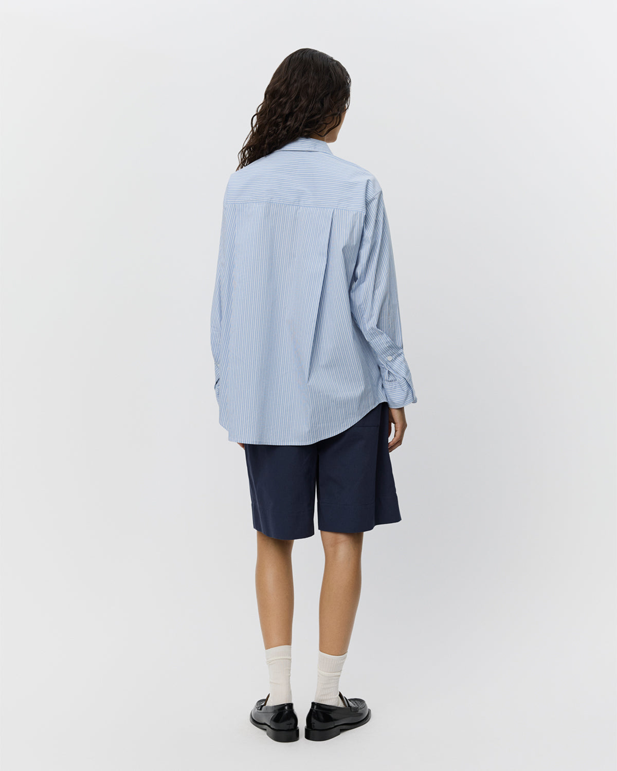 sofie-schnoor-women-amelsw-shorts-navy-blue-34-baumwolle image 4