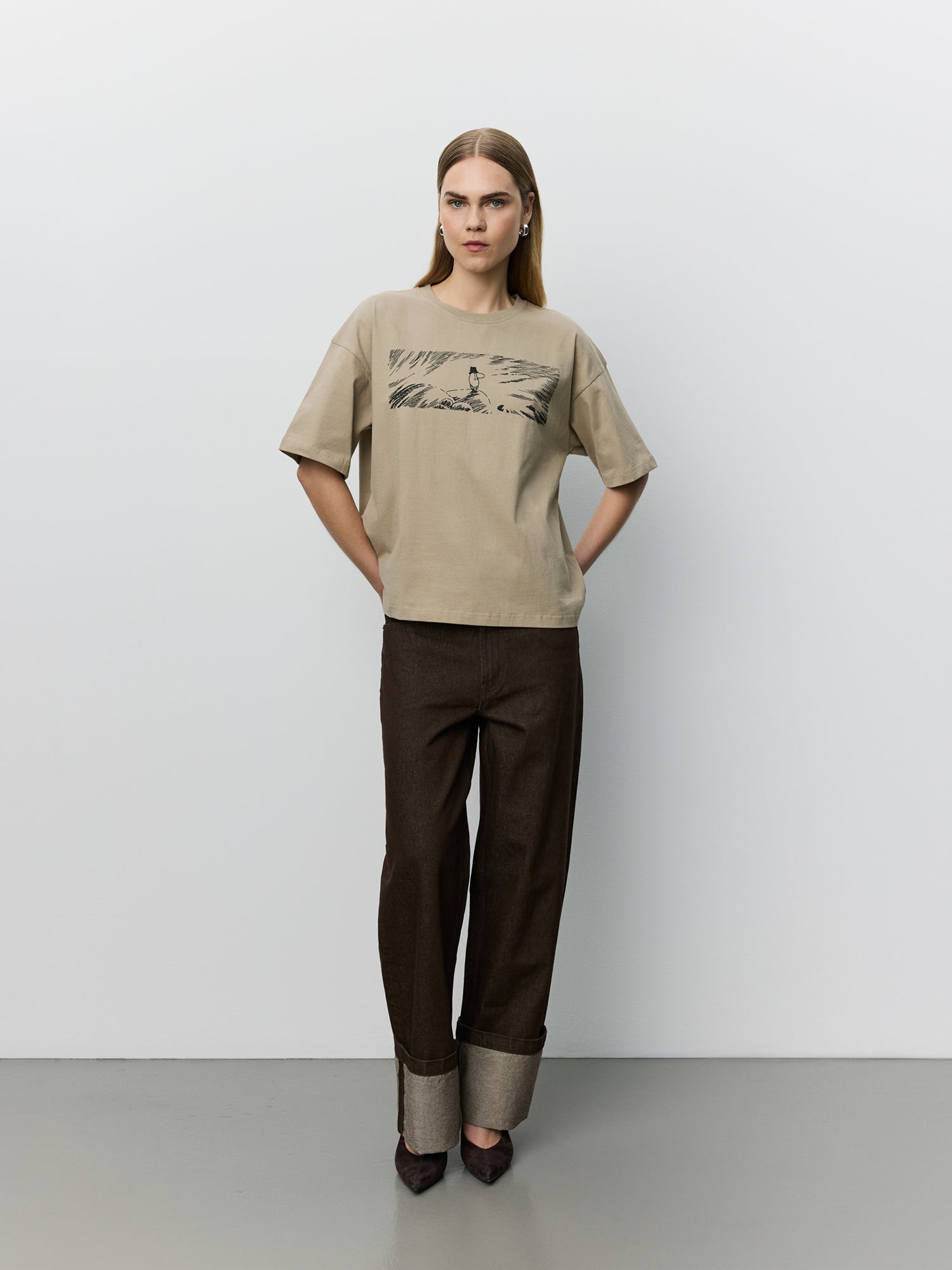 sofie-schnoor-women-verinasw-moomin-t-shirt-sand image 2