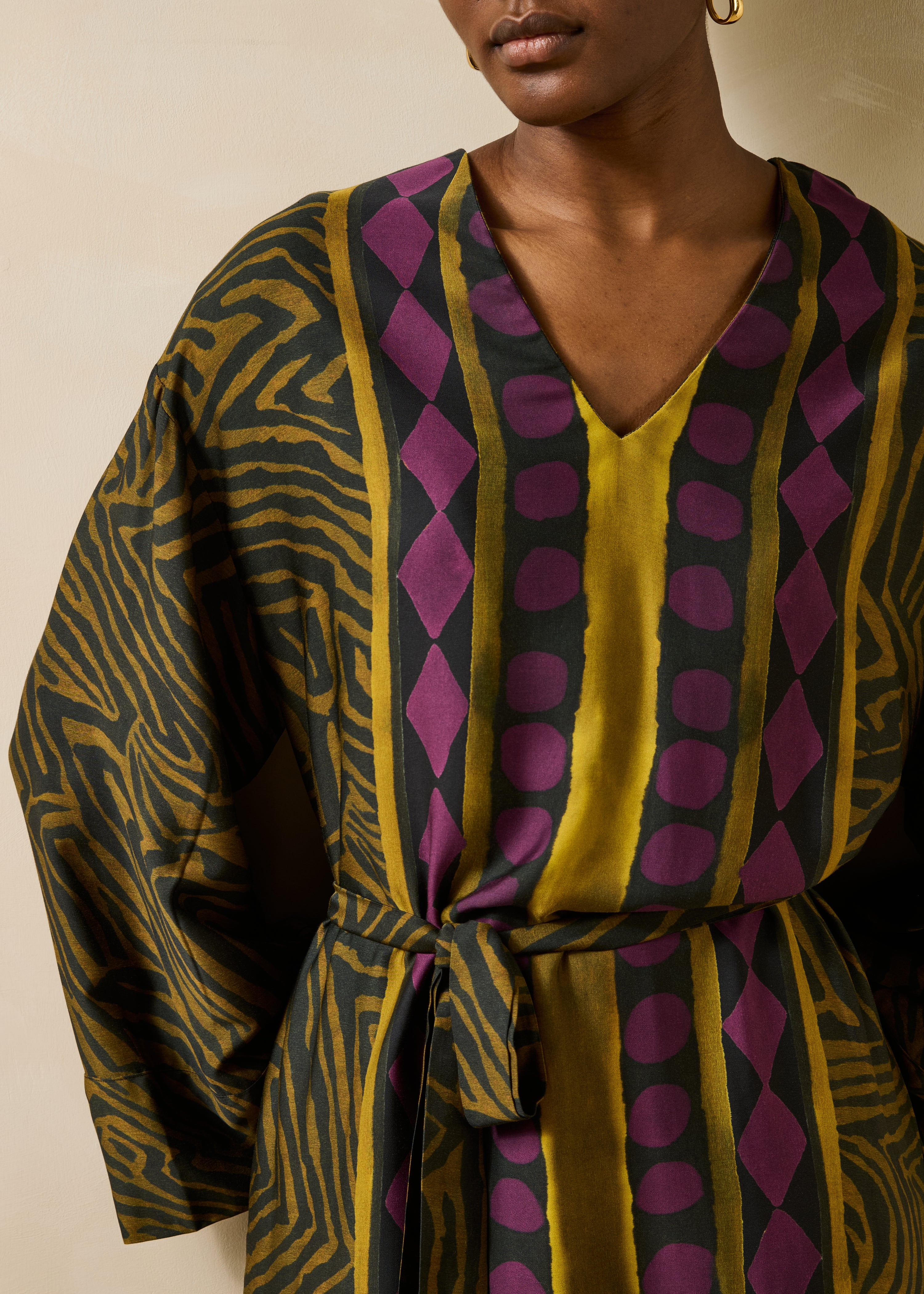 la-f-e-marabout-e-eliop-kleid-schwarz-ocker-zebra-lang image 5