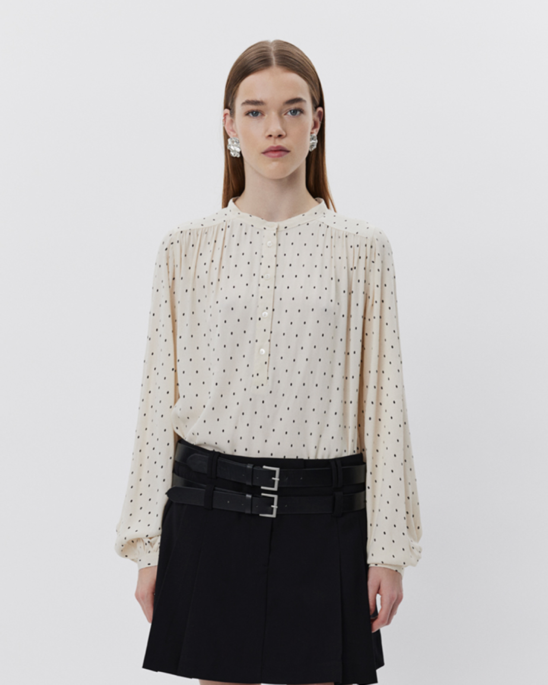 sofie-schnoor-women-eloisasw-s251-bluse-offwhite-viskose image 2