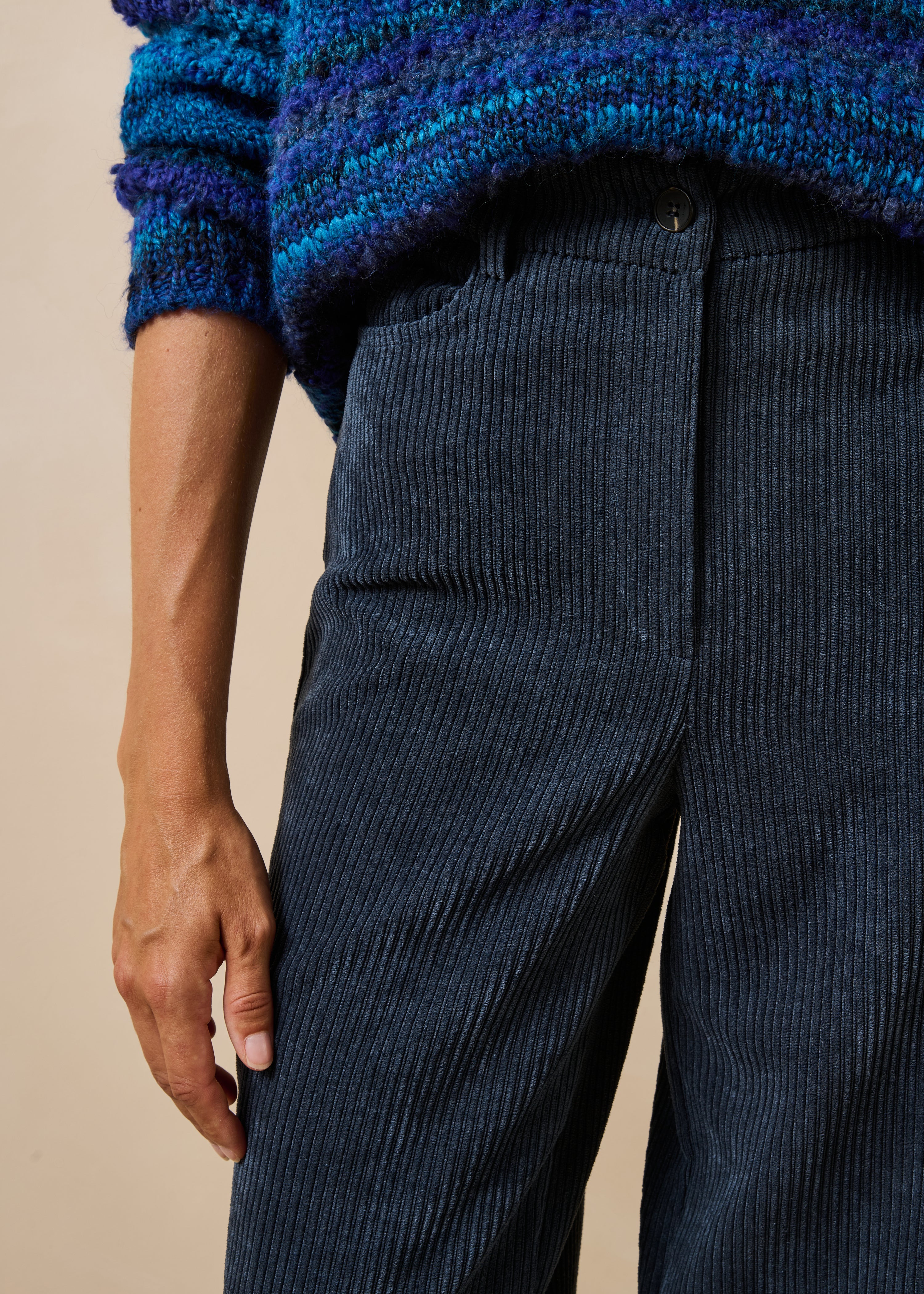 la-f-e-marabout-e-zander-hose-blau-samt-weit image 5