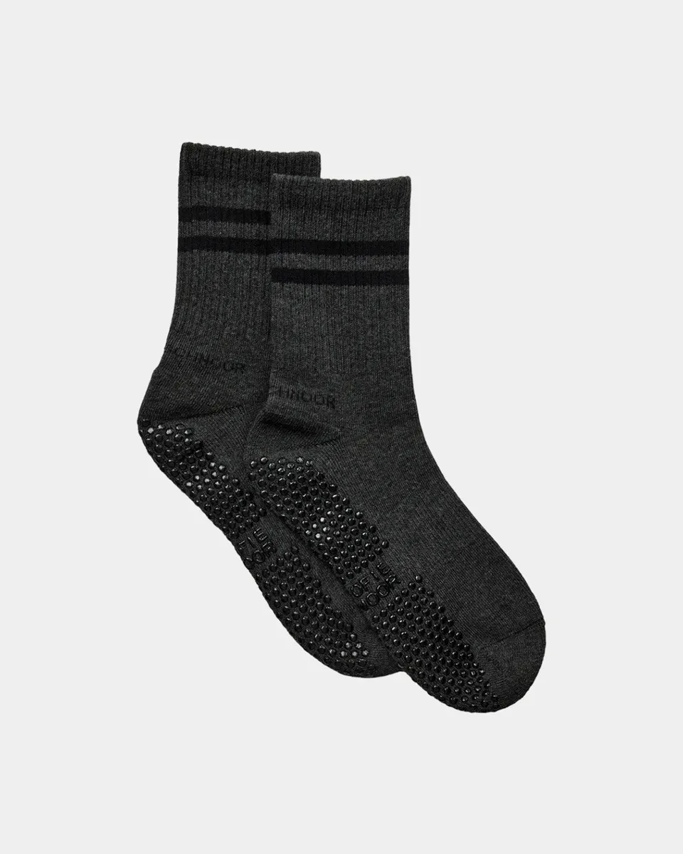 sofie-schnoor-sport-soffispo-socken-dunkelgrau-rutschfest image 1