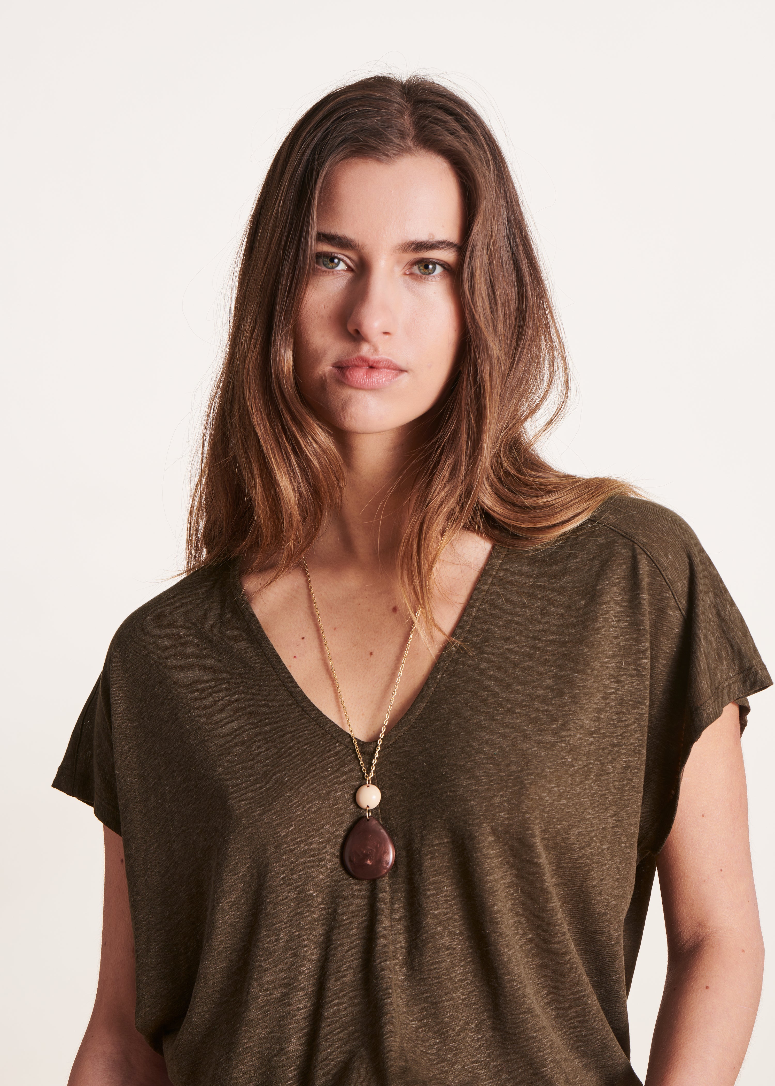 la-f-e-marabout-e-t-shirt-oversize-braun-v-lyocell-leinen image 5