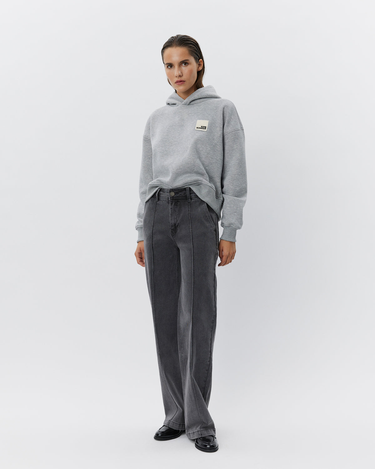 sofie-schnoor-women-carisw-mid-jeans-grey-denim-stretch image 2